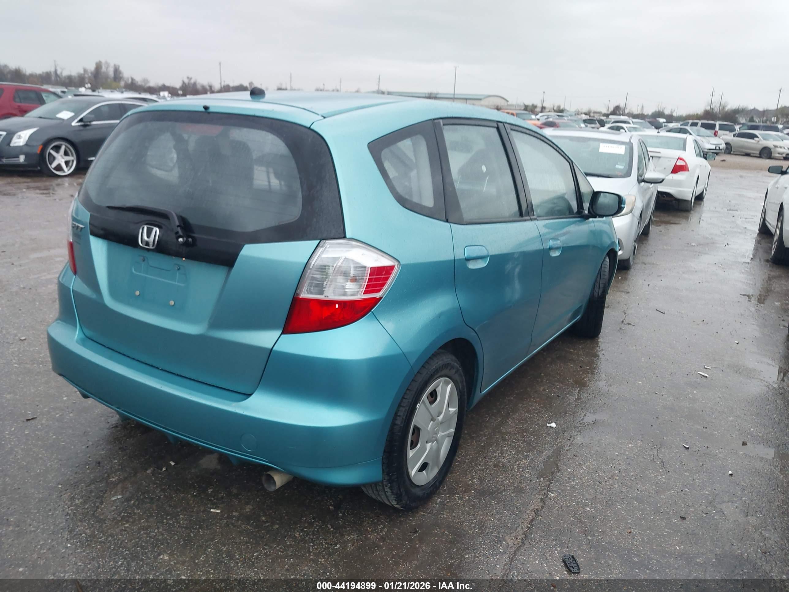 HONDA FIT image 4