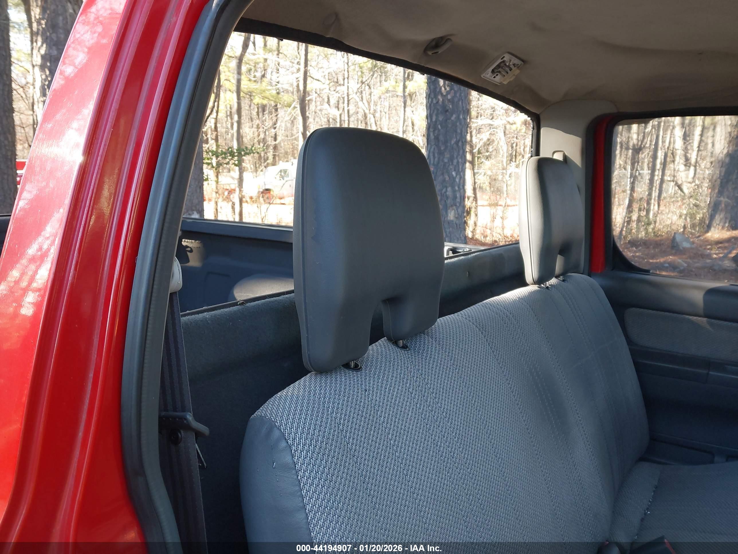 NISSAN FRONTIER image 8