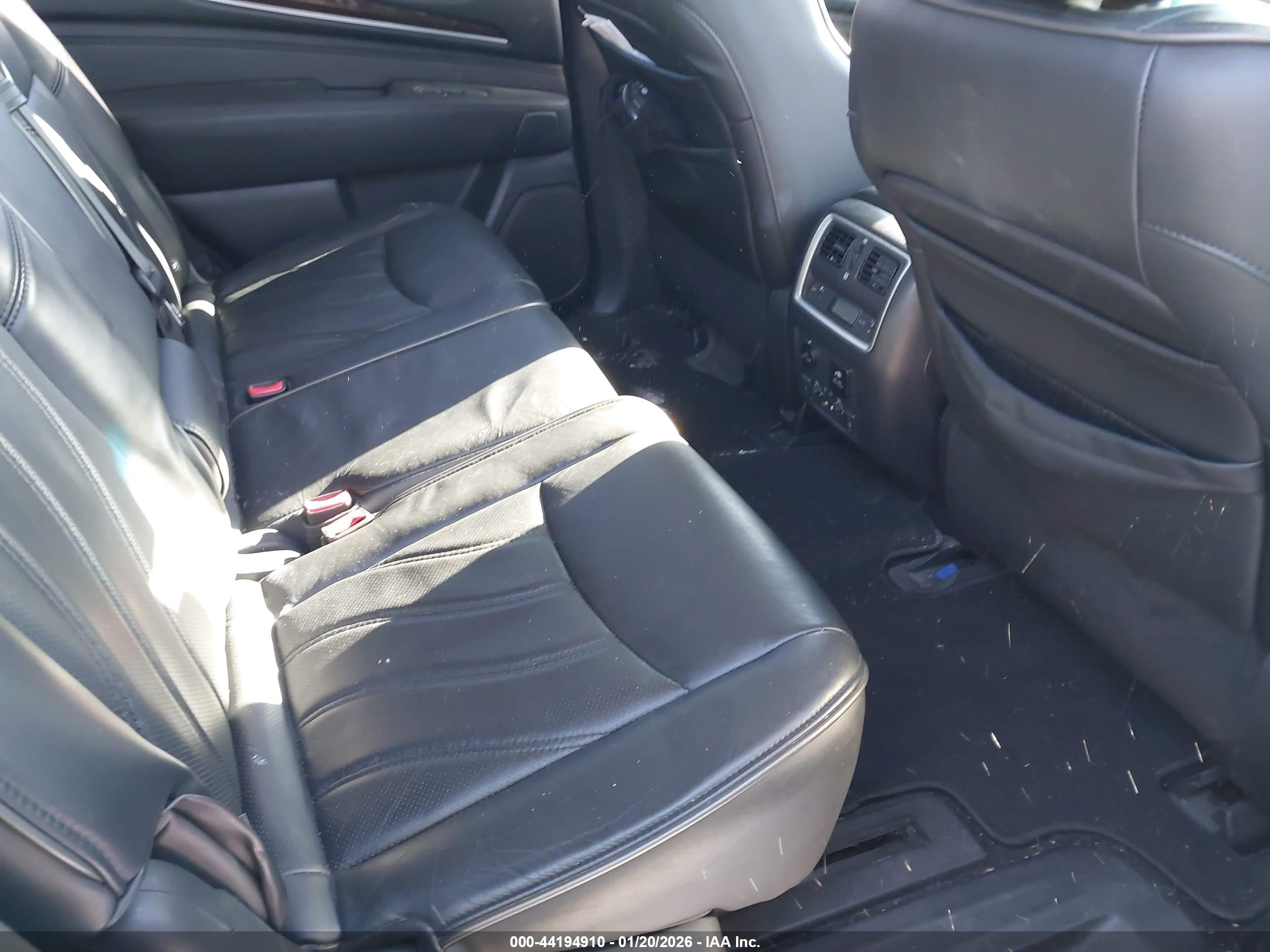 INFINITI QX60 image 8