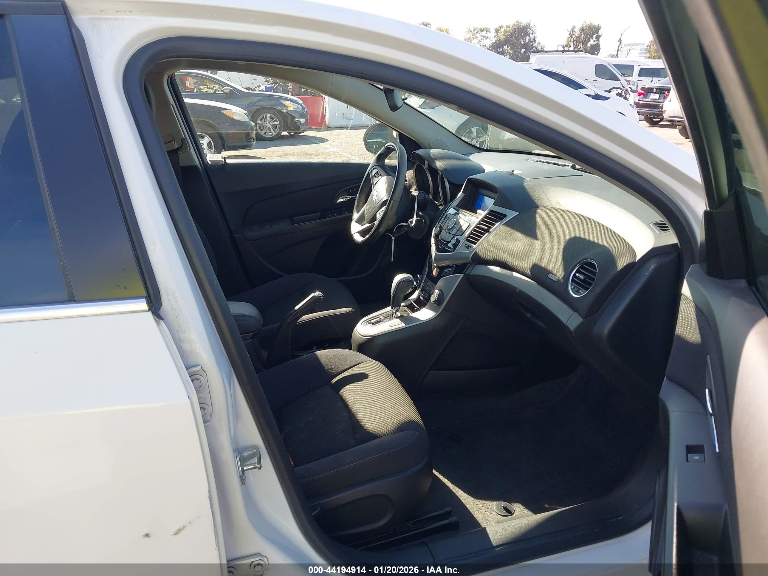 CHEVROLET CRUZE image 5