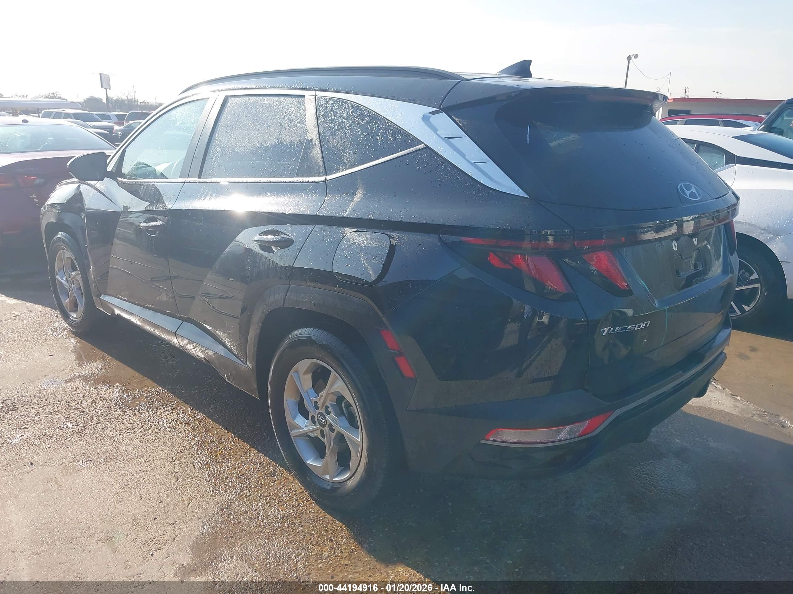 HYUNDAI TUCSON image 3