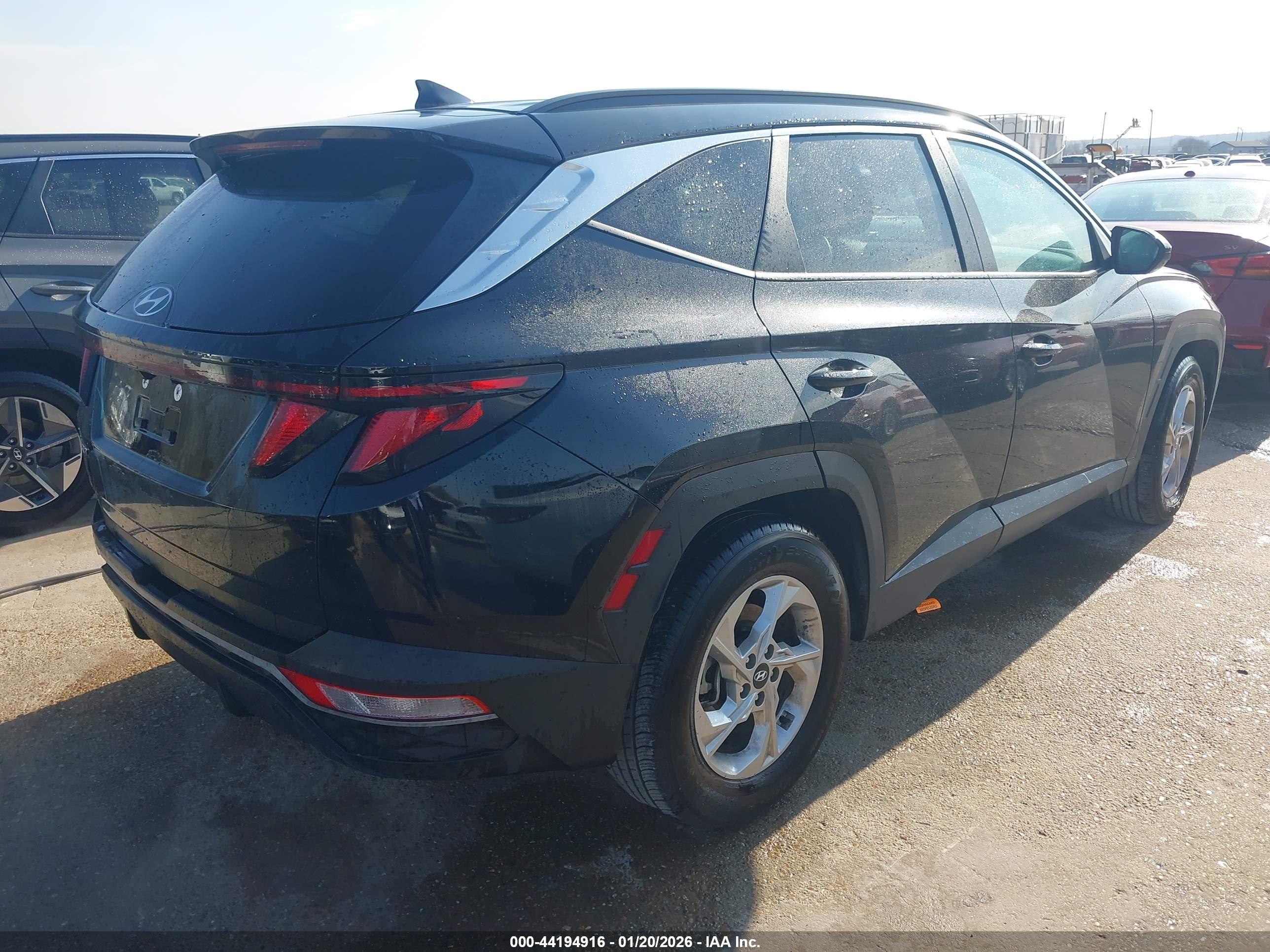 HYUNDAI TUCSON image 4
