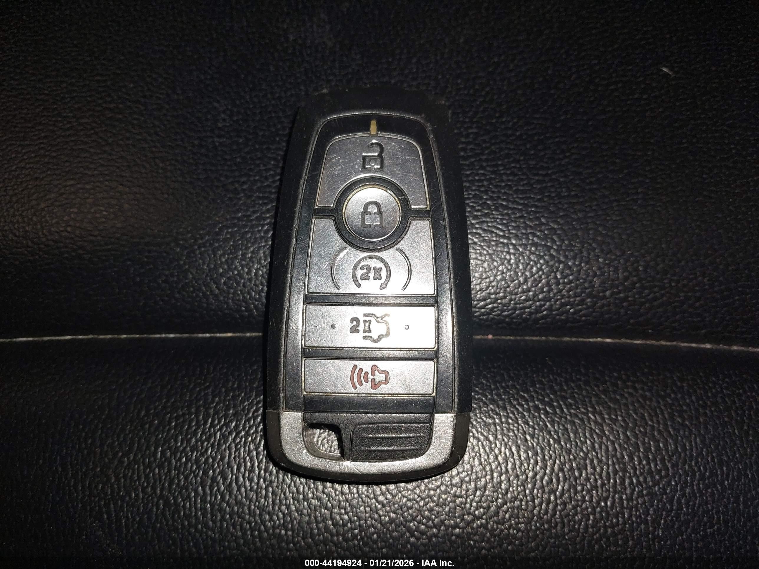 FORD EDGE image 11