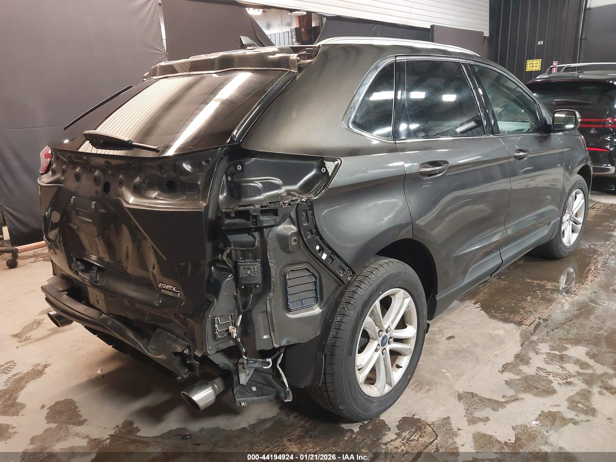 FORD EDGE image 4
