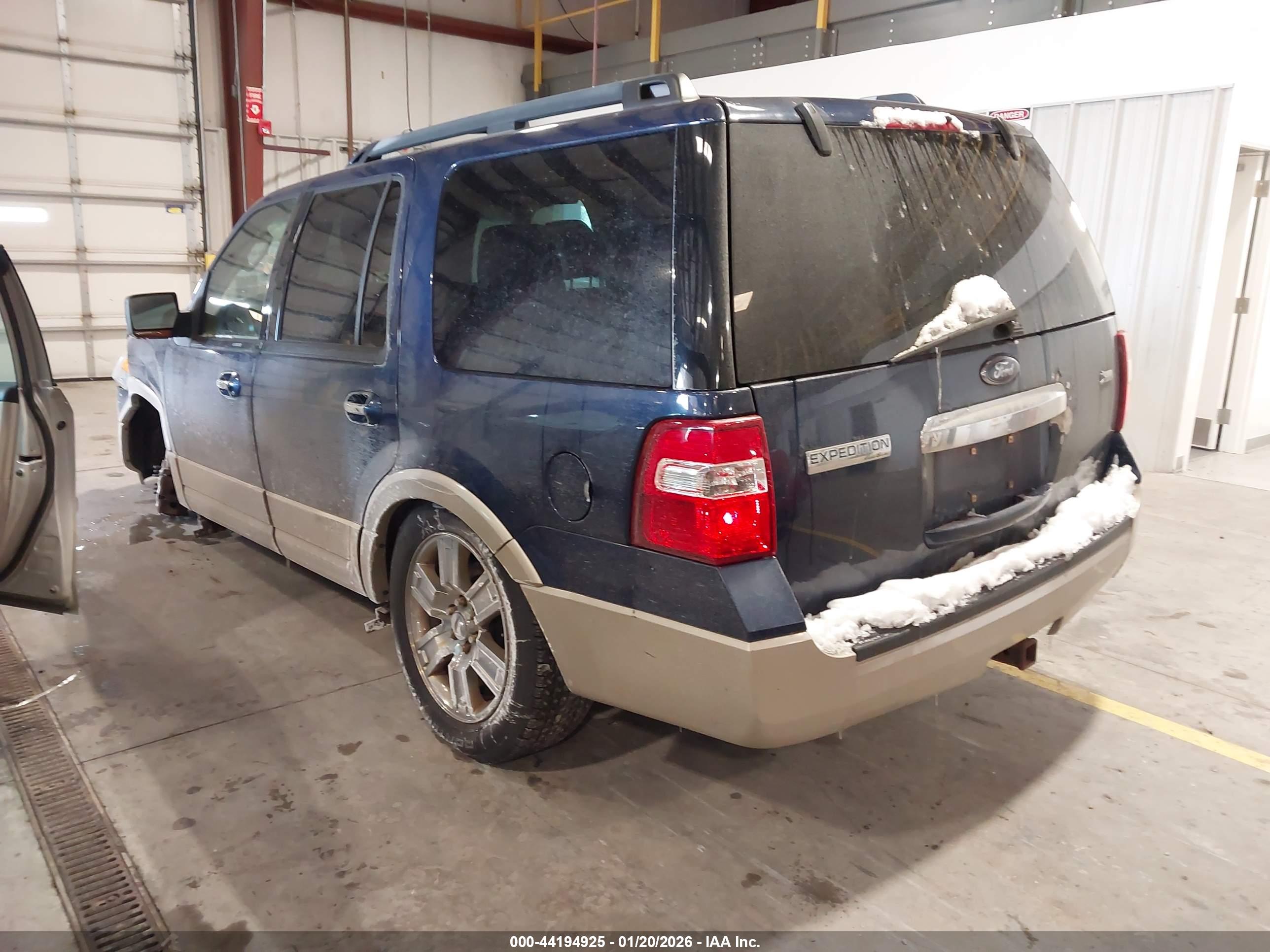 FORD EXPEDITION image 3