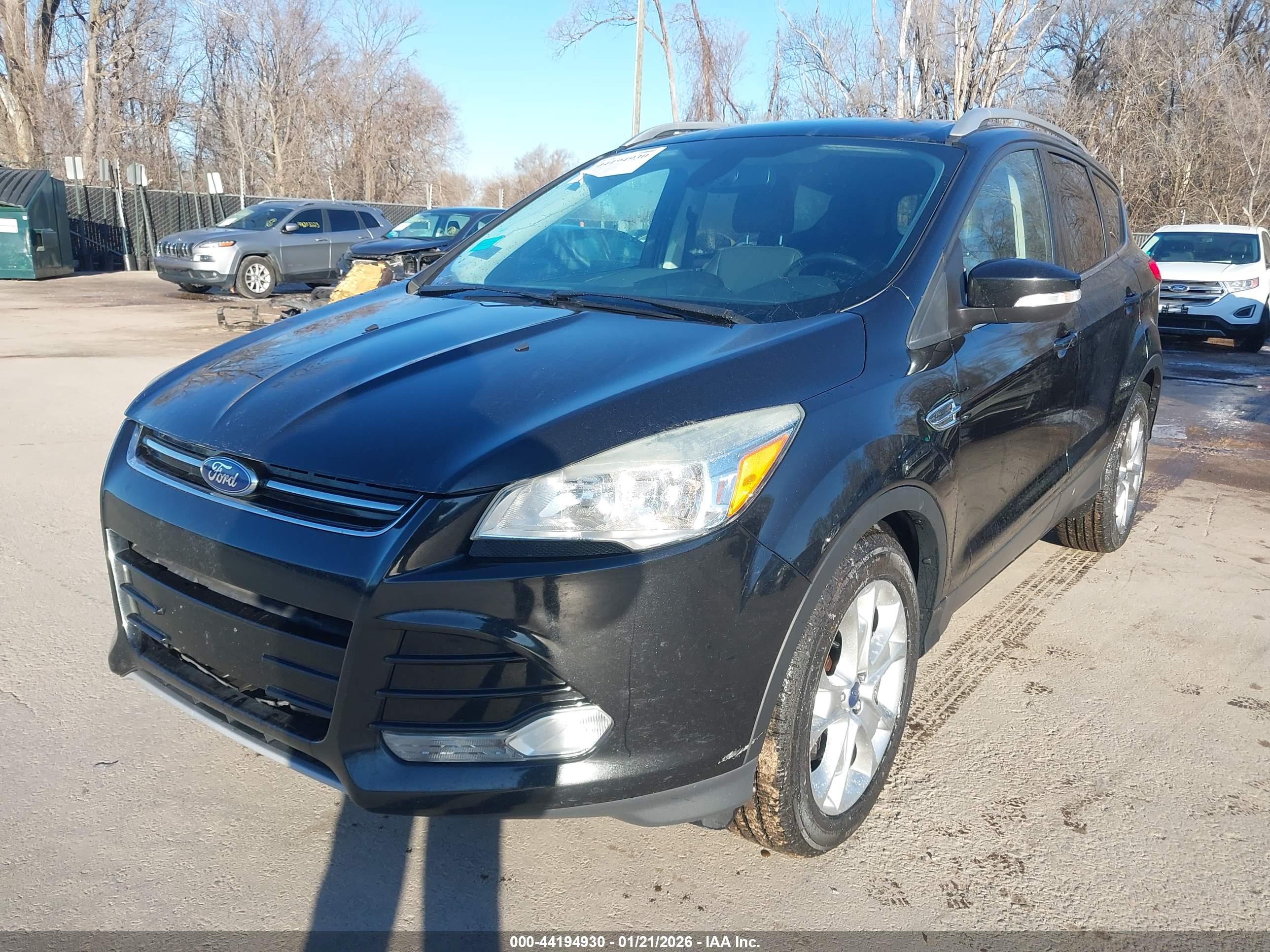 FORD ESCAPE image 2