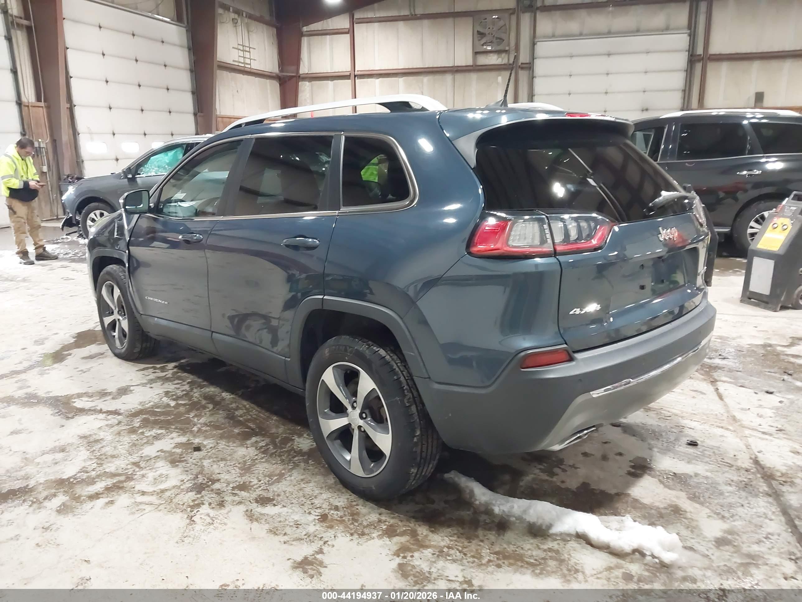 JEEP CHEROKEE image 3