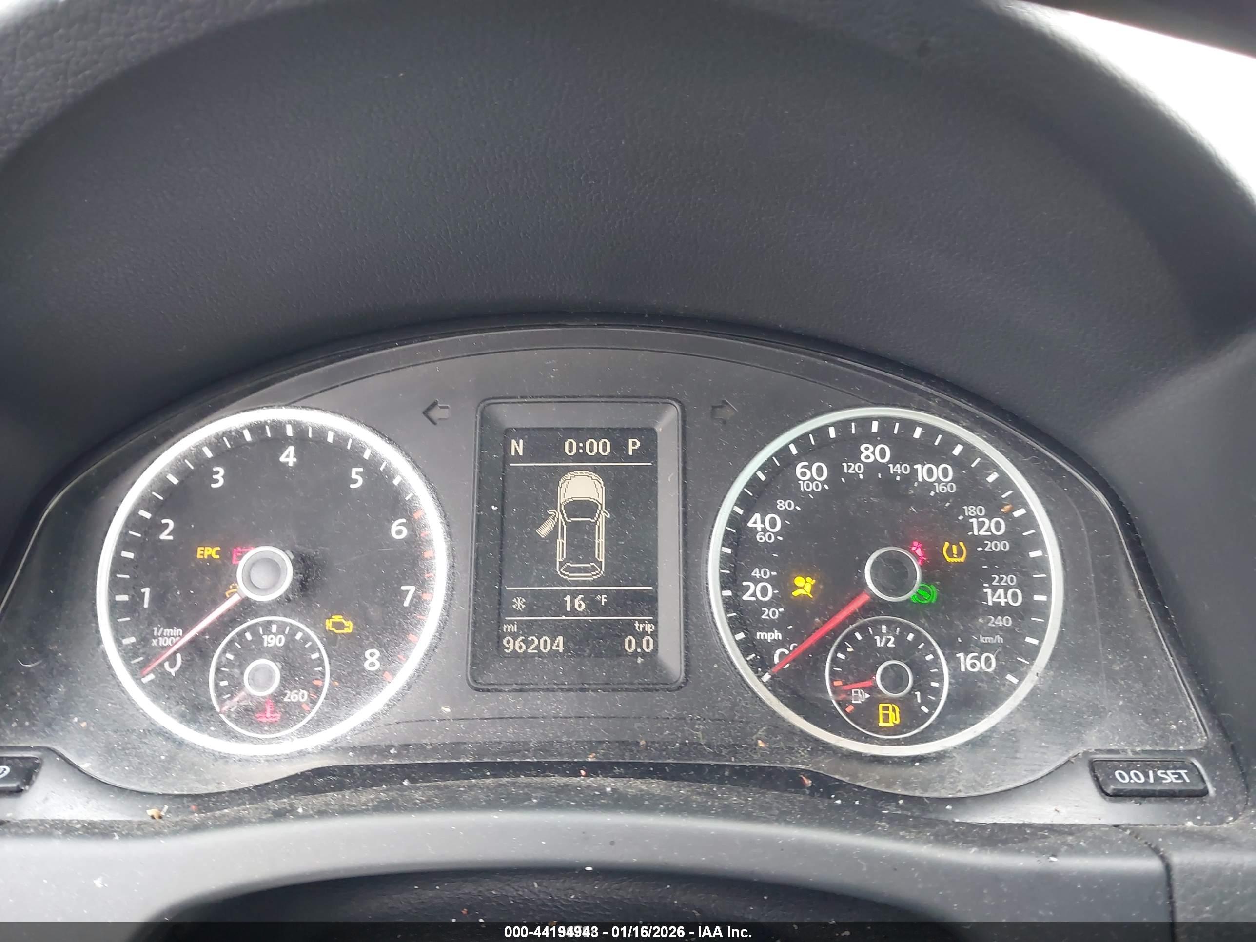 VOLKSWAGEN TIGUAN image 7