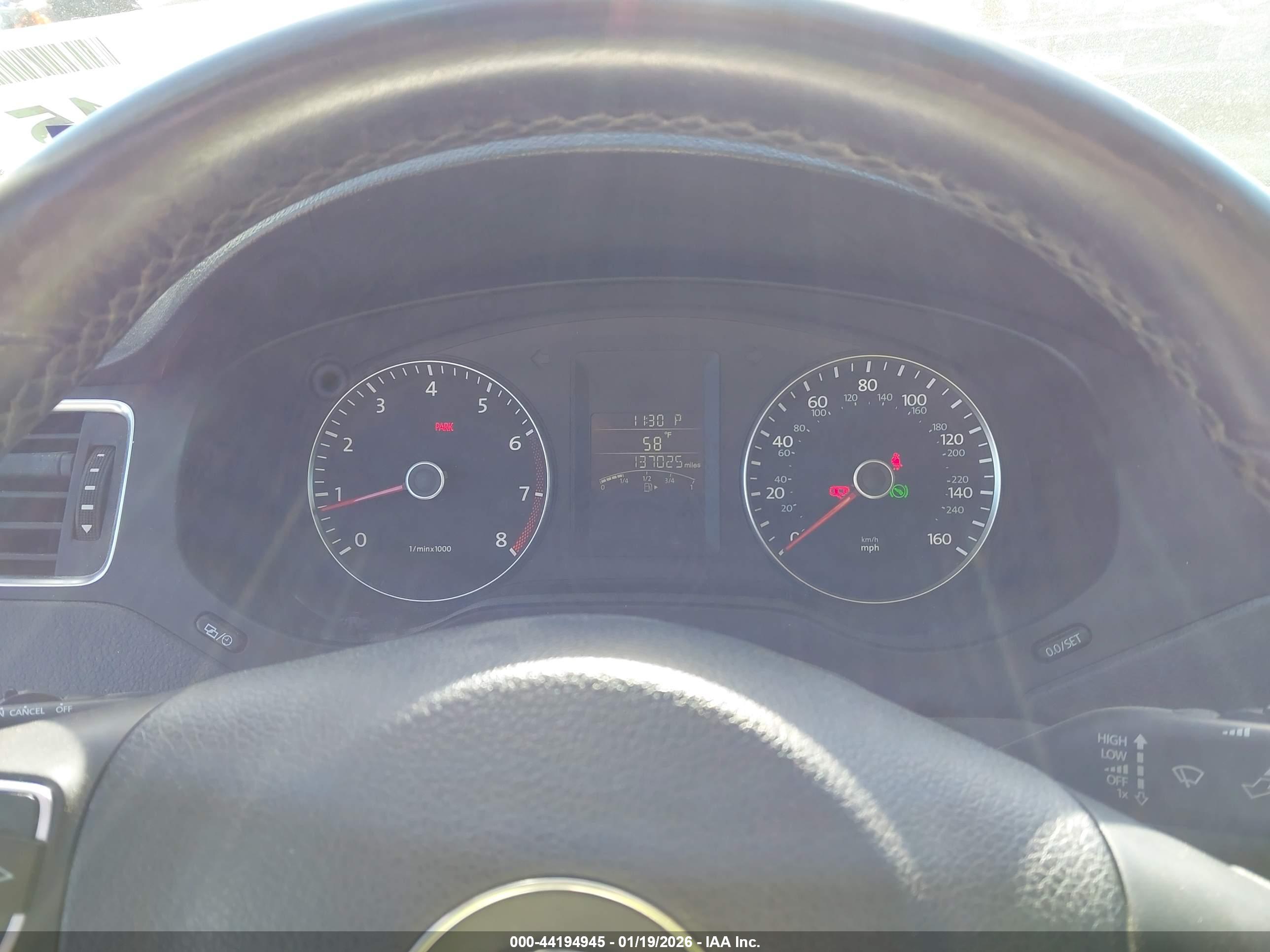 VOLKSWAGEN JETTA image 7