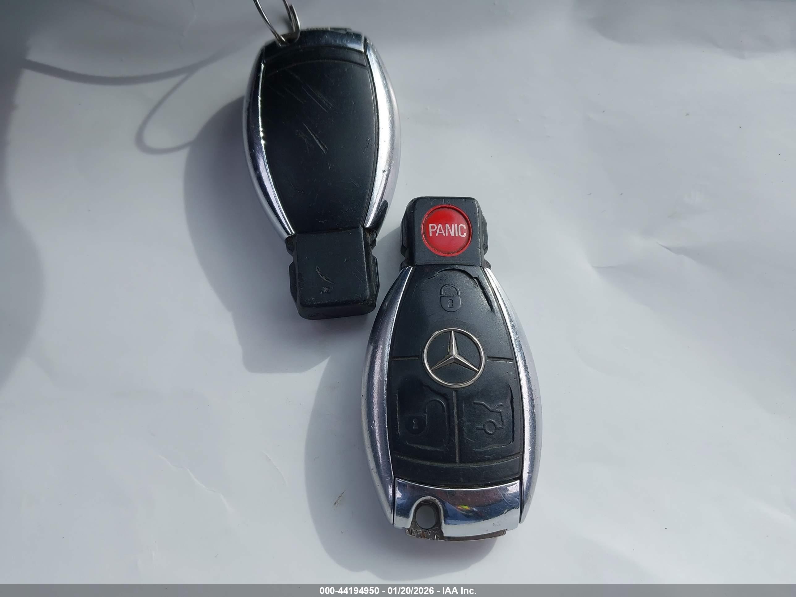 MERCEDES-BENZ E image 11