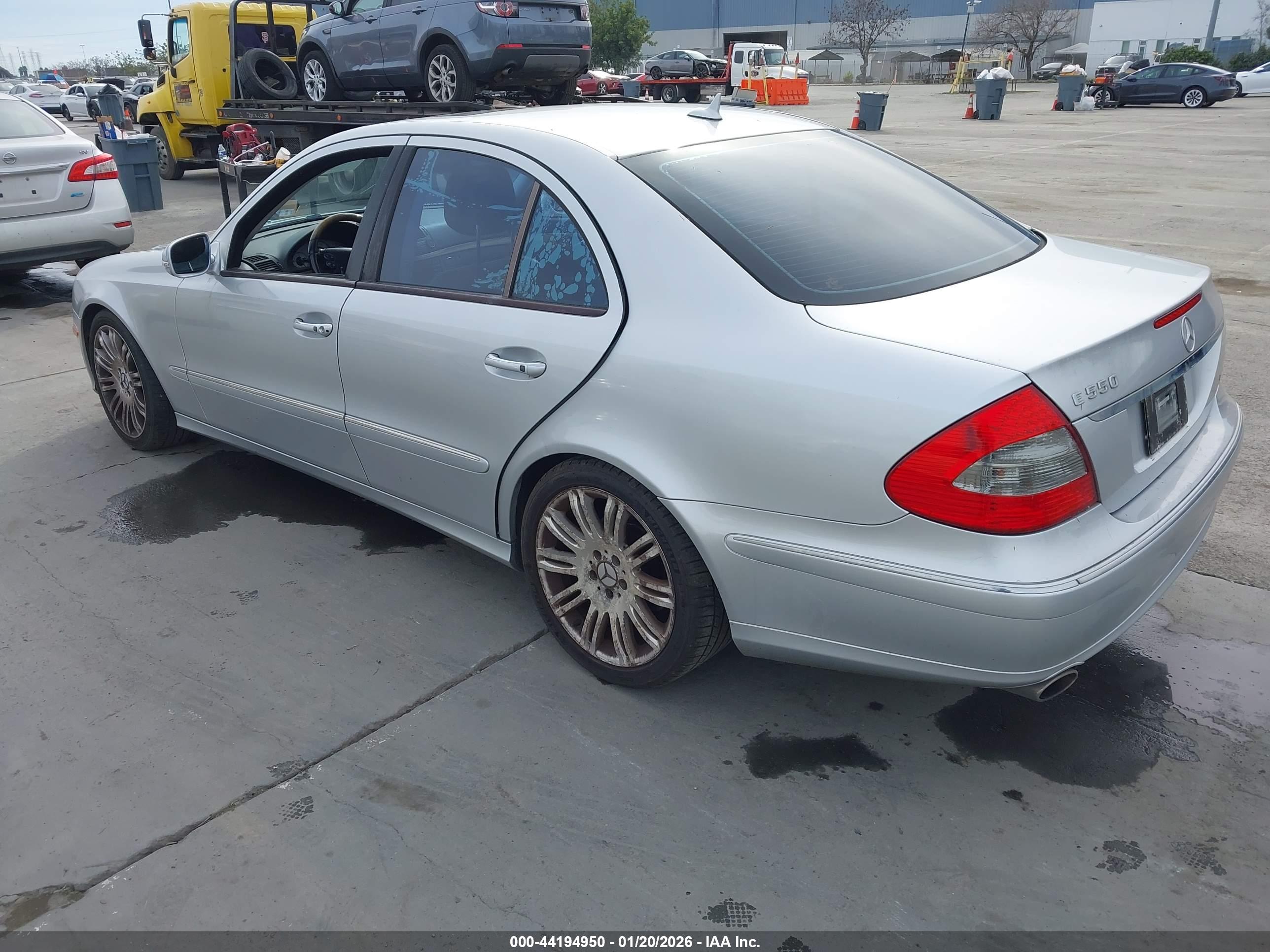MERCEDES-BENZ E image 3