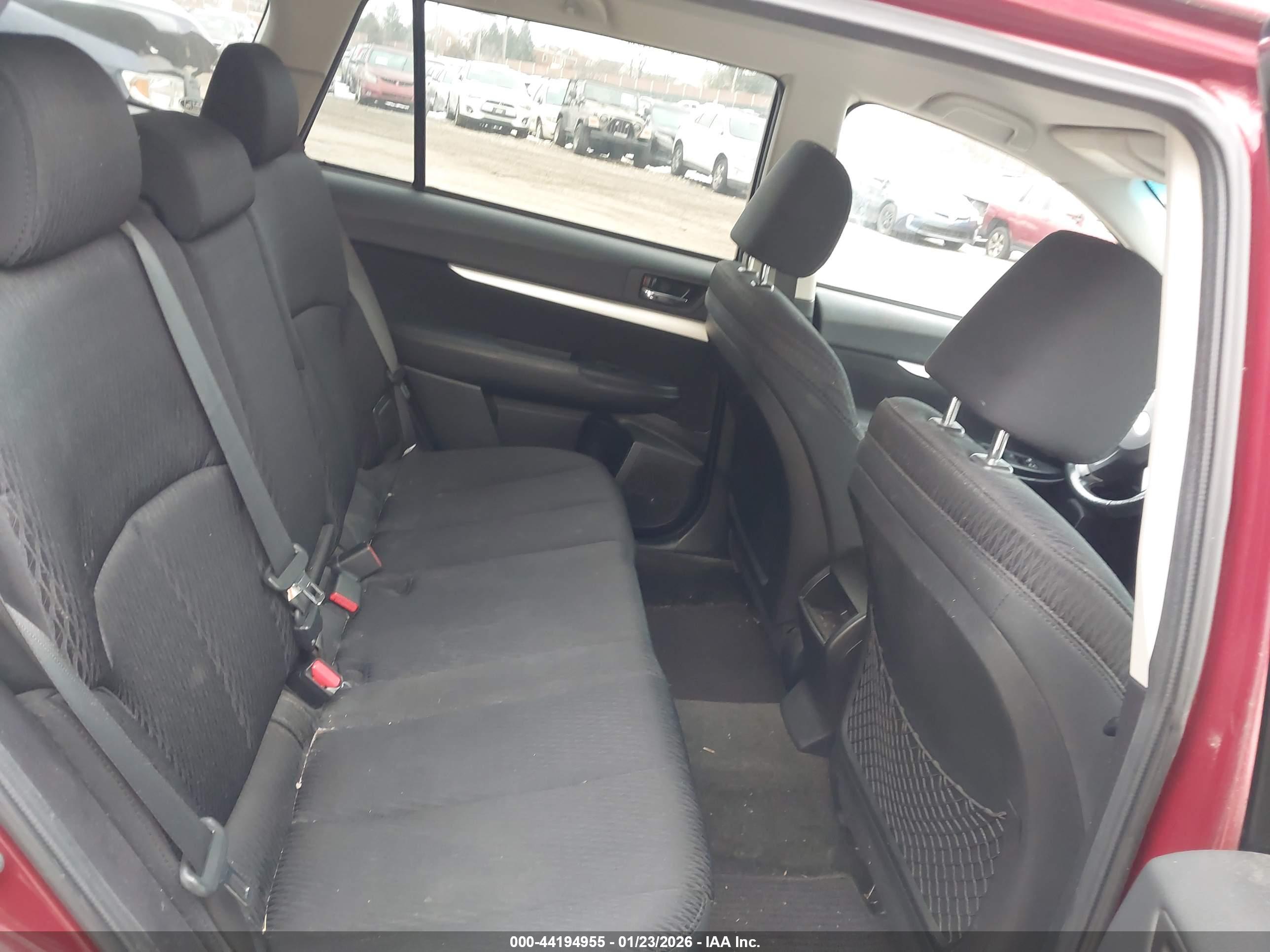 SUBARU OUTBACK image 8