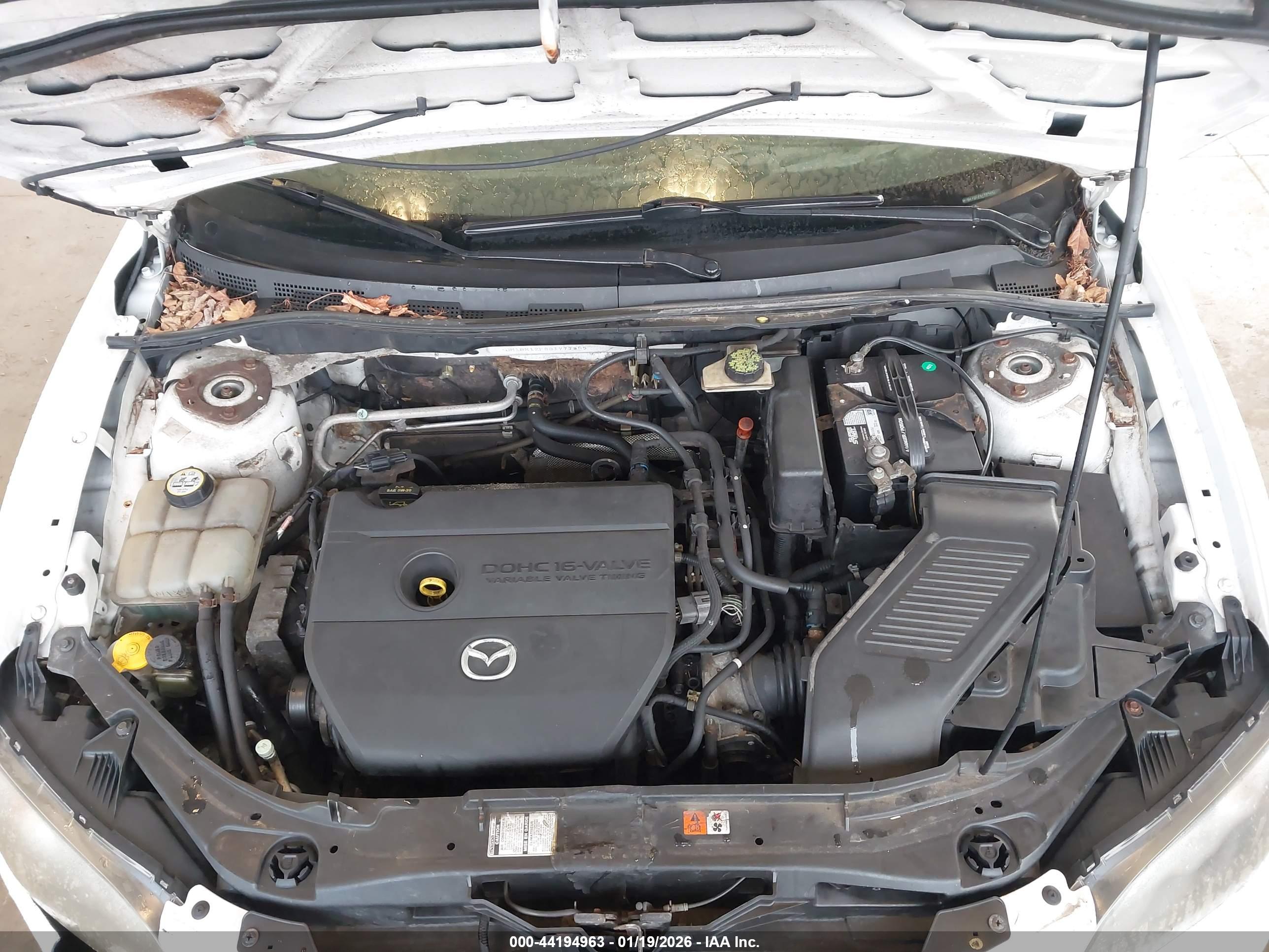 MAZDA MAZDA3 image 10