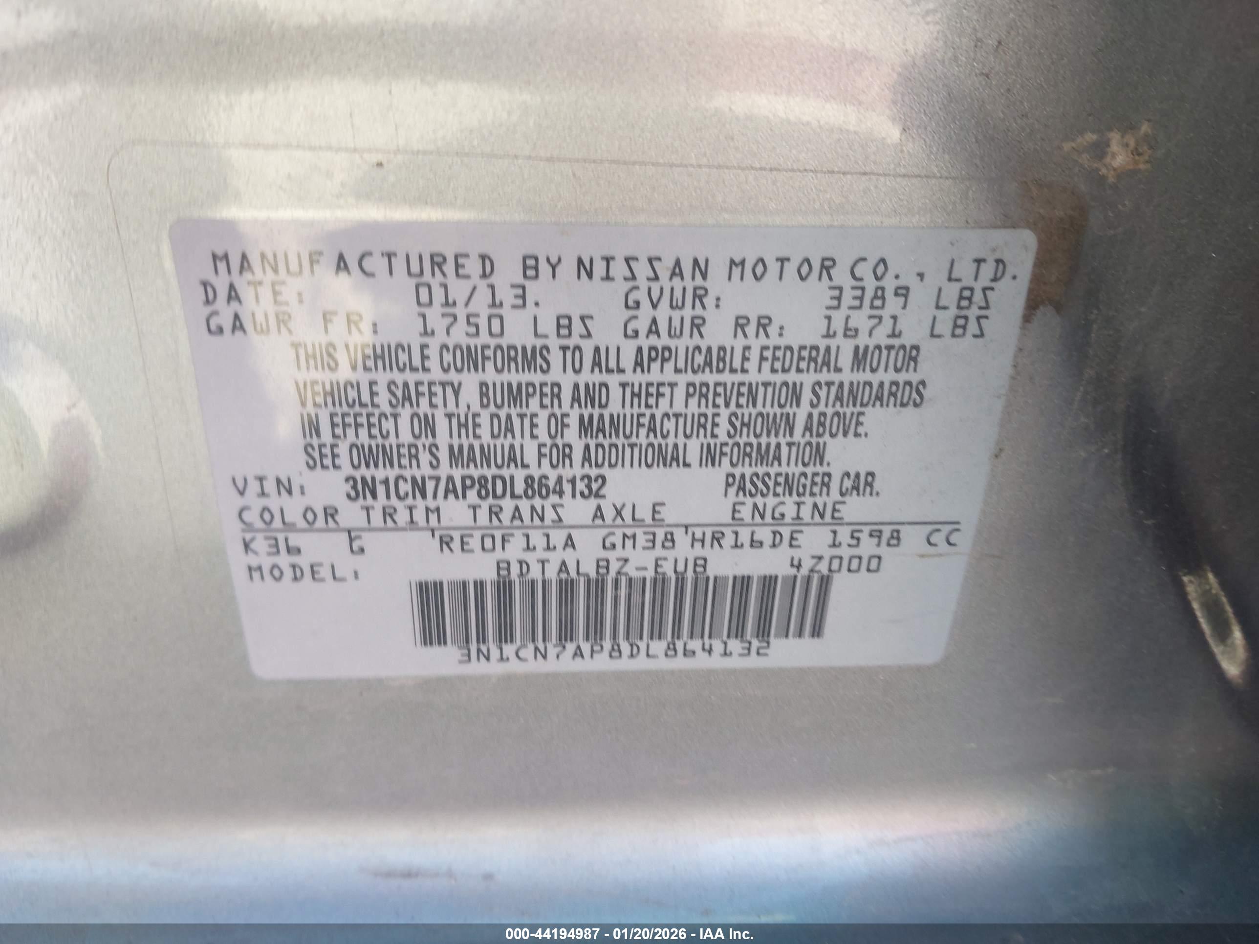 NISSAN VERSA image 9