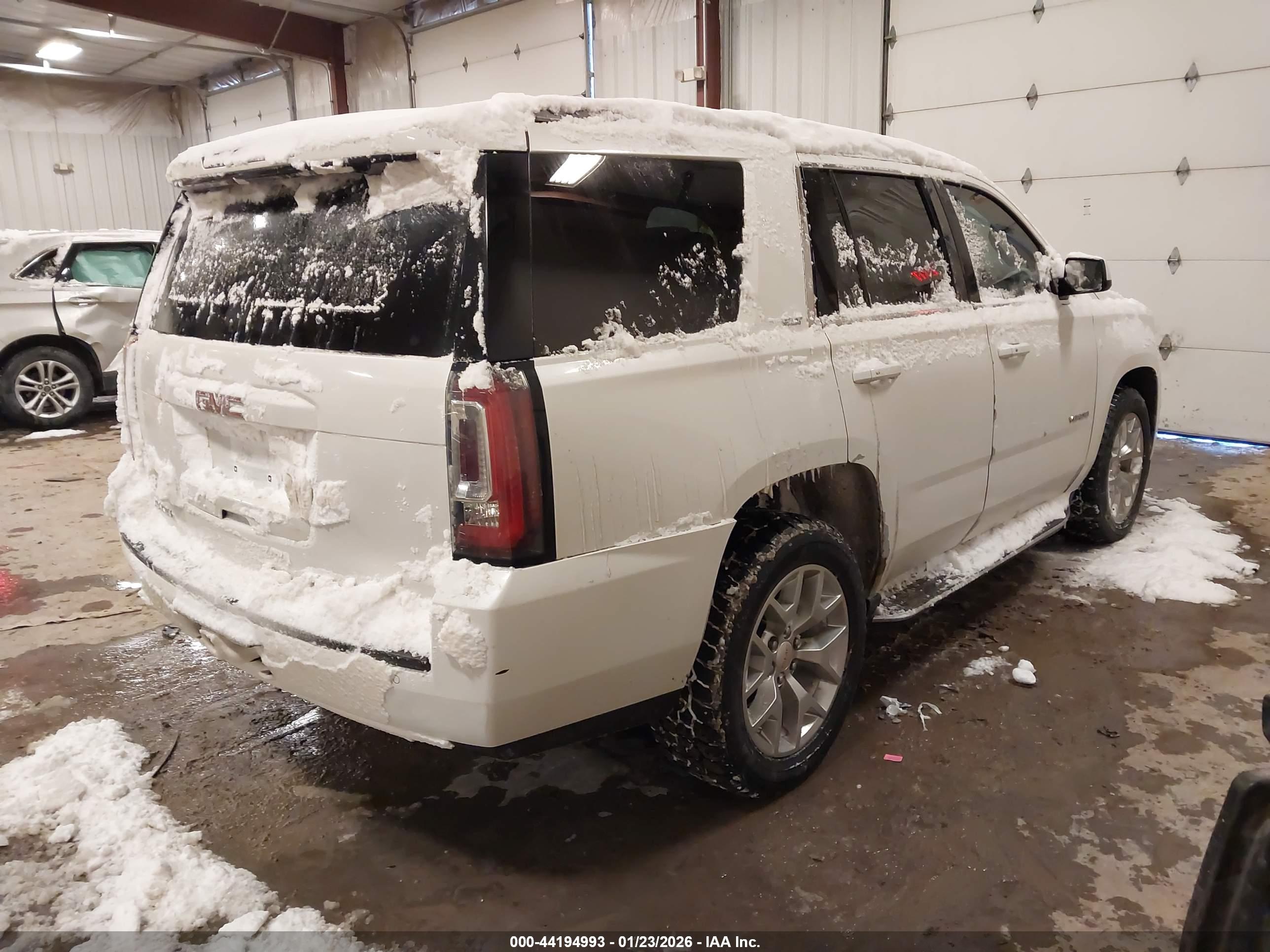 GMC YUKON image 4
