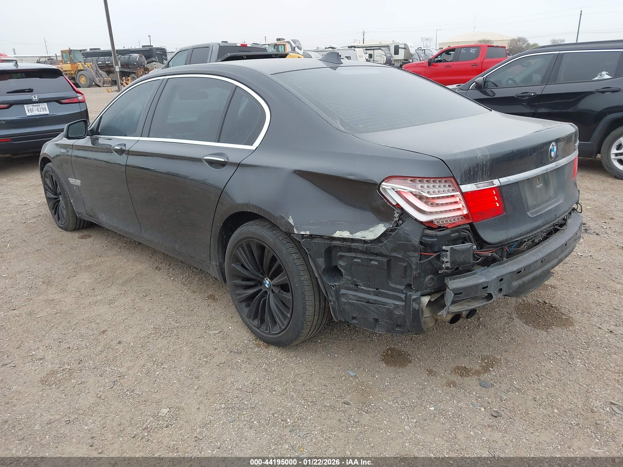 BMW 750LI image 3