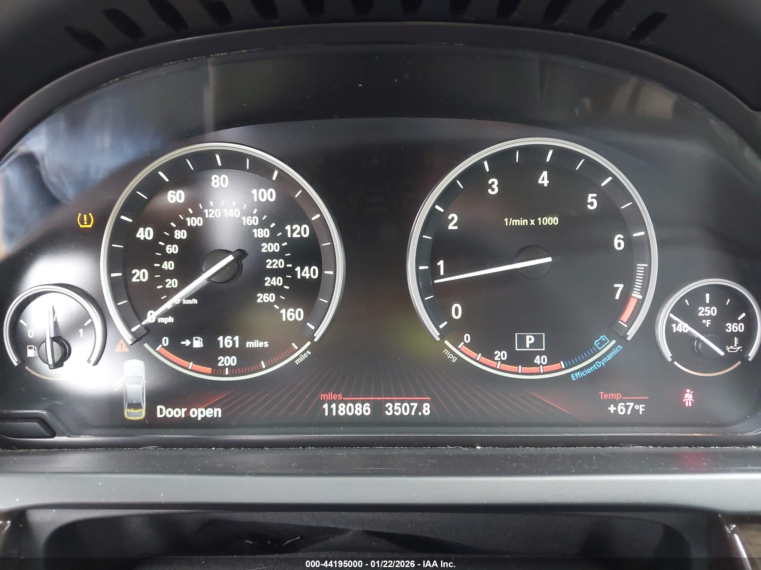 BMW 750LI image 7