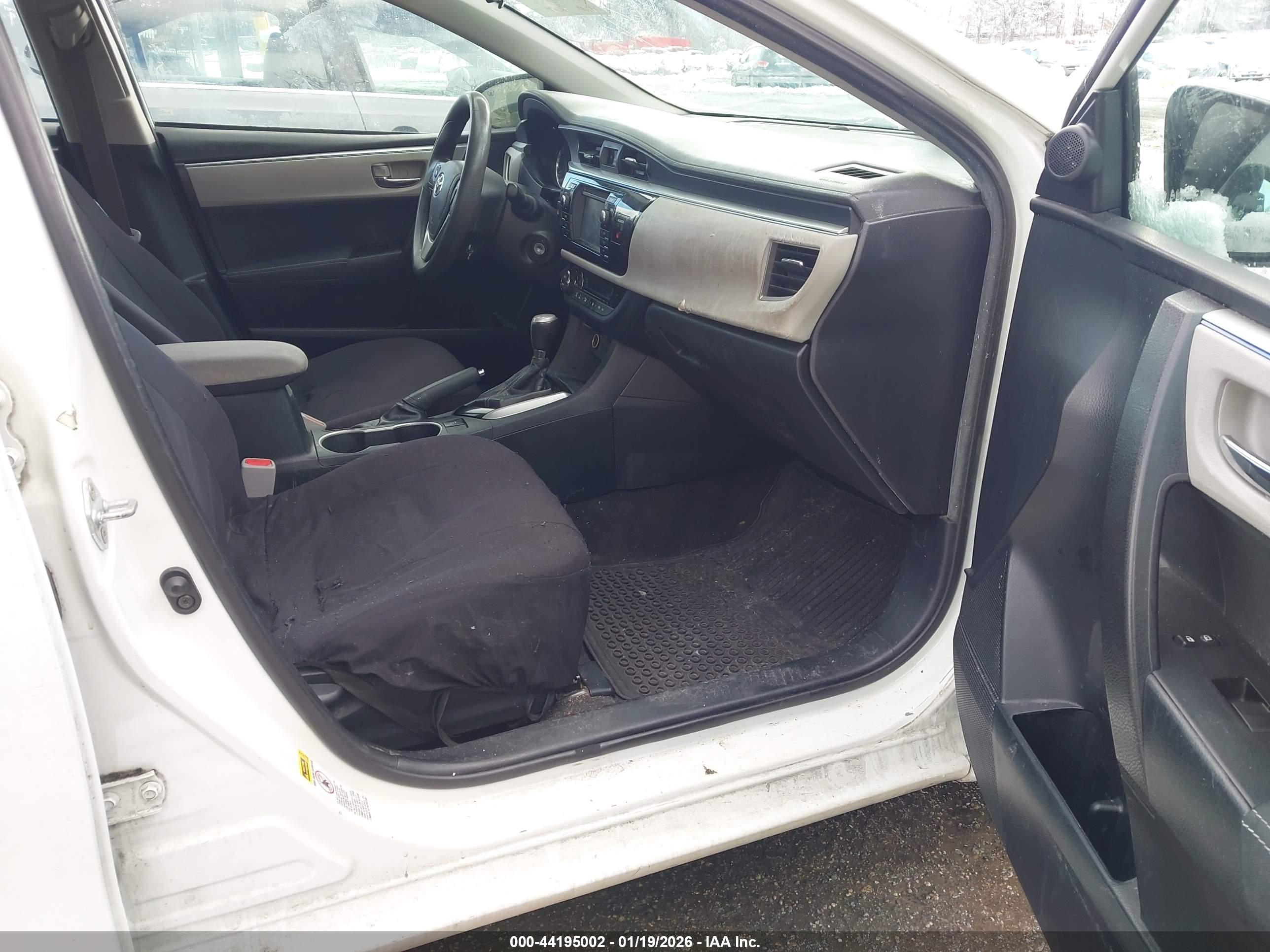 TOYOTA COROLLA image 5