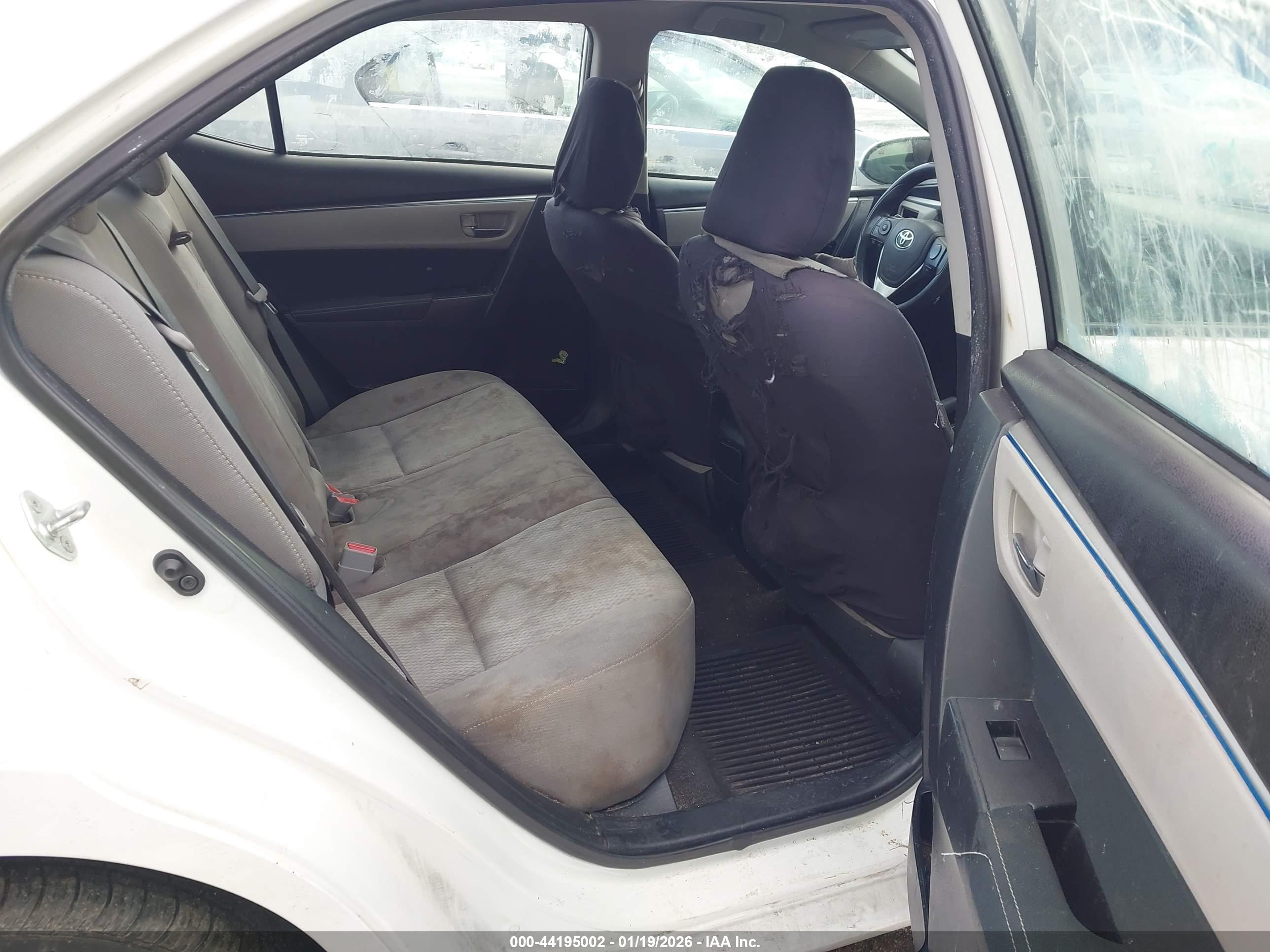 TOYOTA COROLLA image 8
