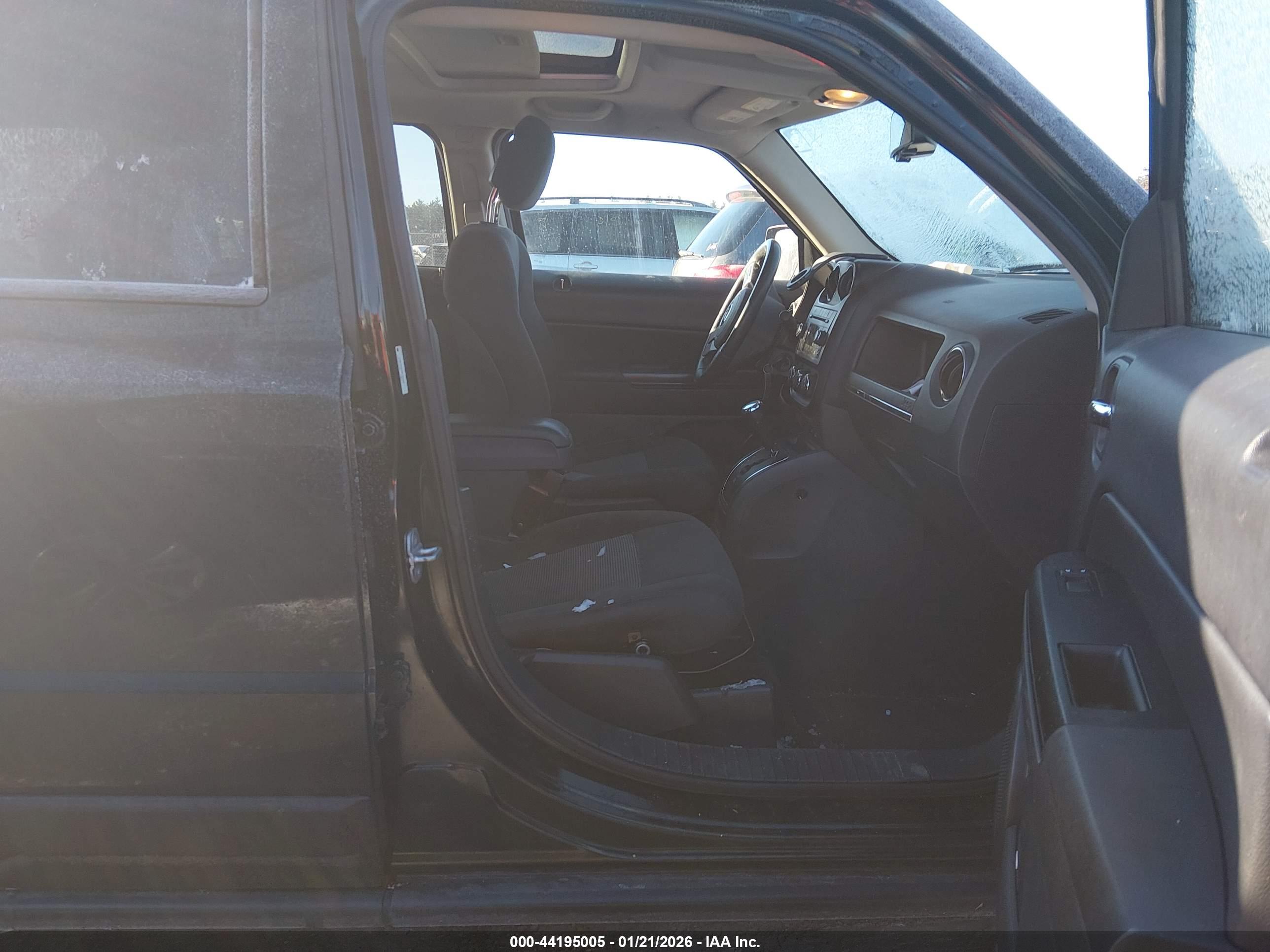 JEEP PATRIOT image 5