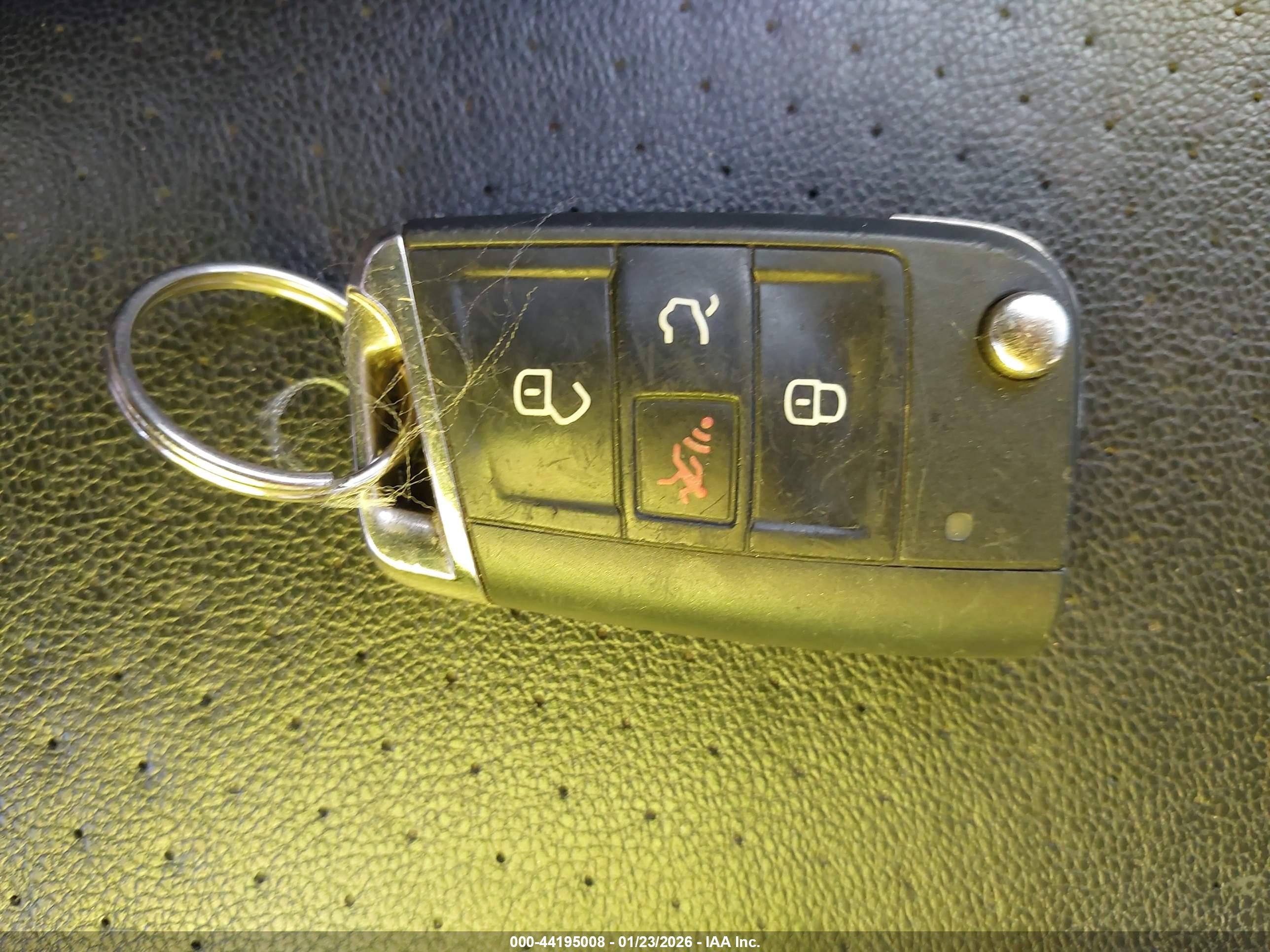 VOLKSWAGEN TIGUAN image 11