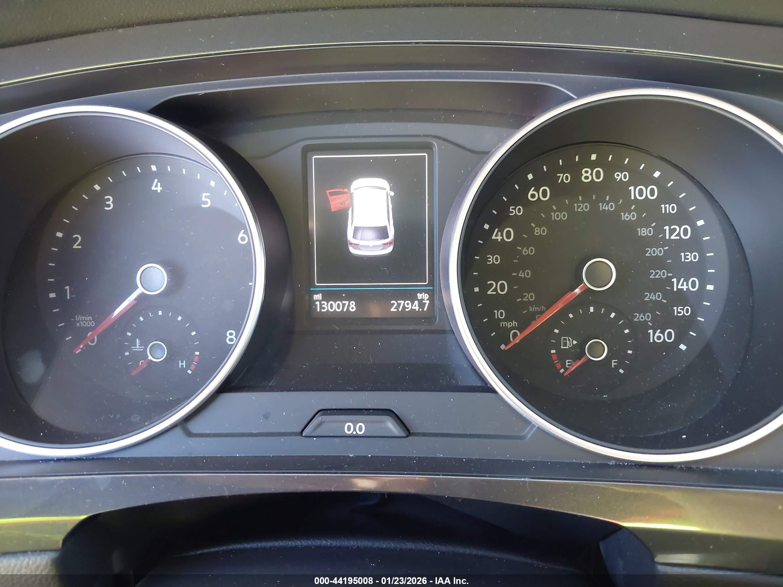 VOLKSWAGEN TIGUAN image 7