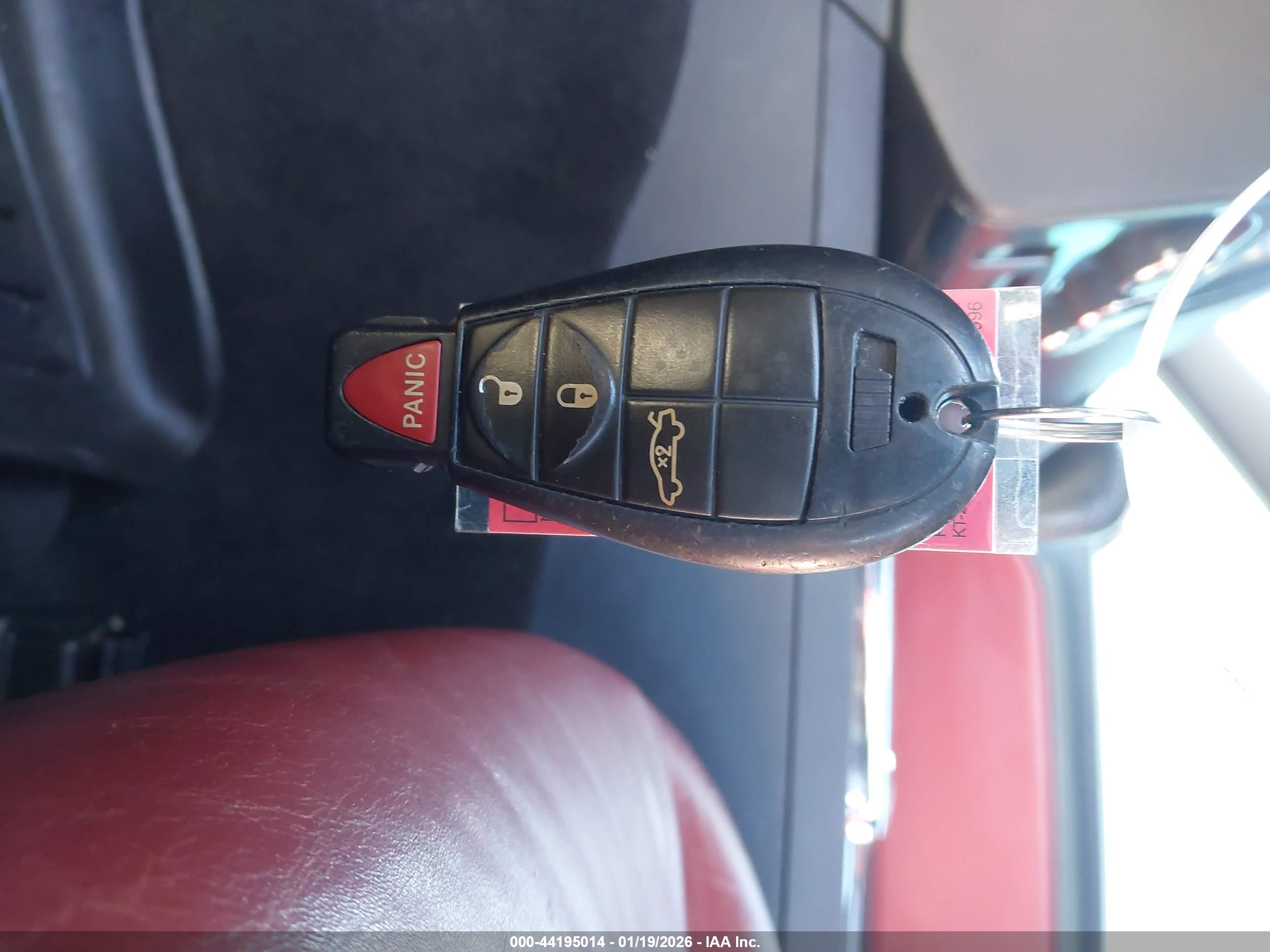 DODGE CHALLENGER image 11