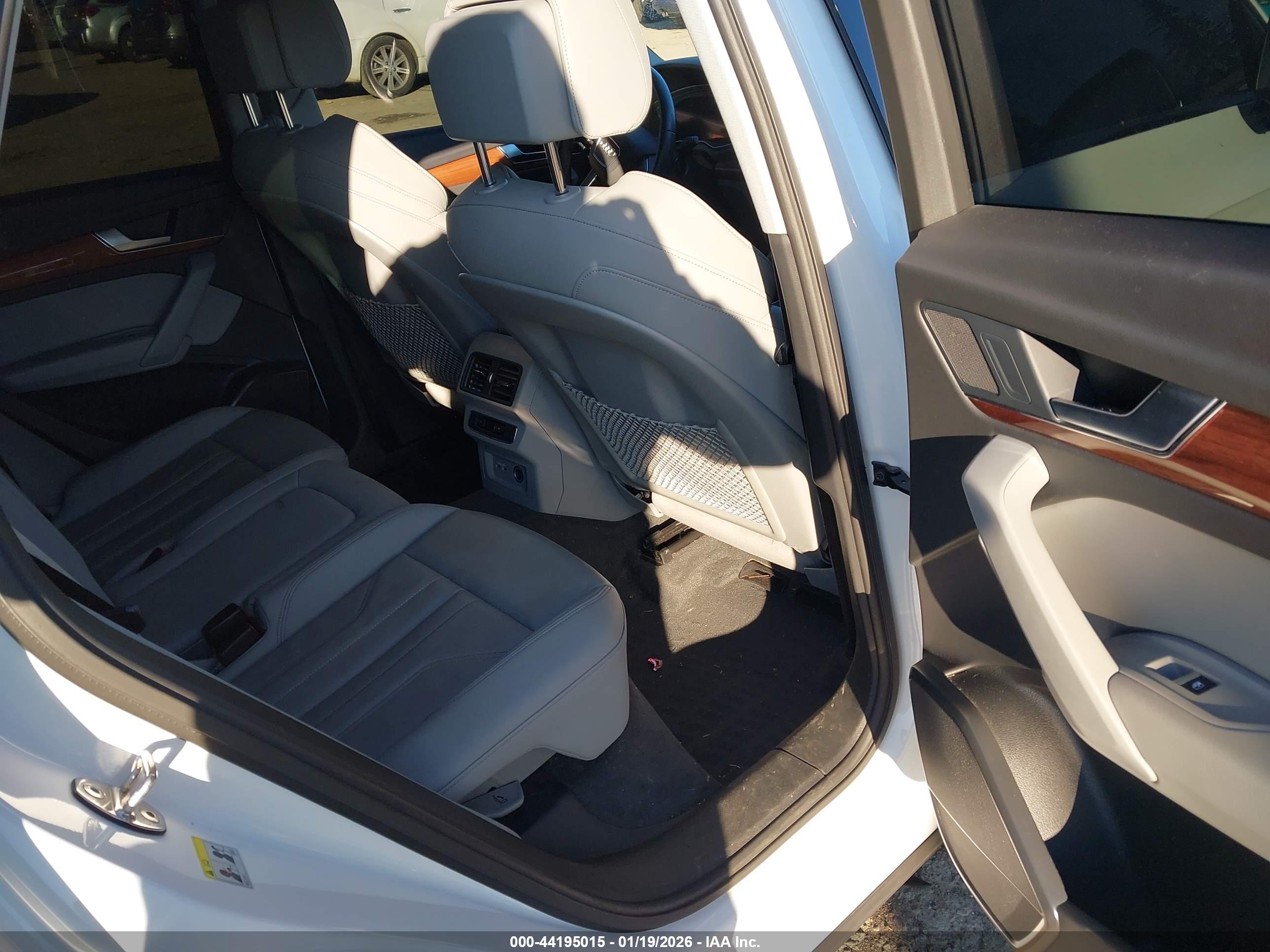 AUDI Q5 image 8