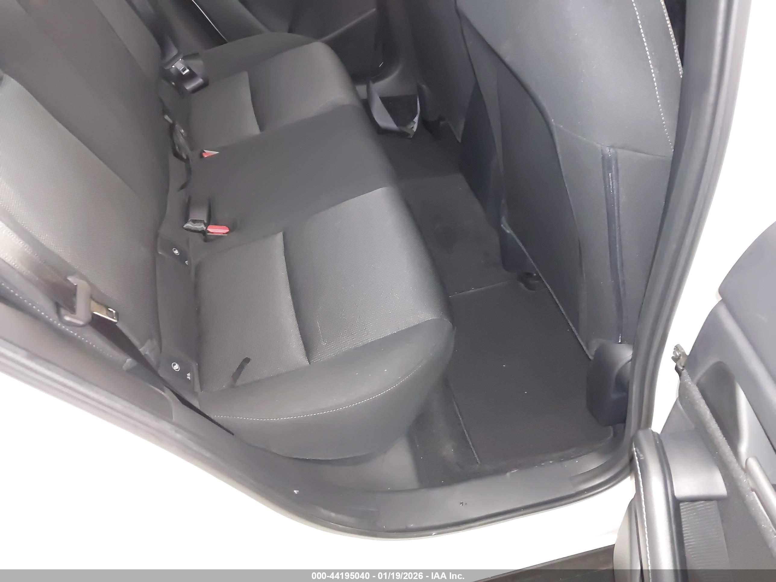 MAZDA CX-30 image 8