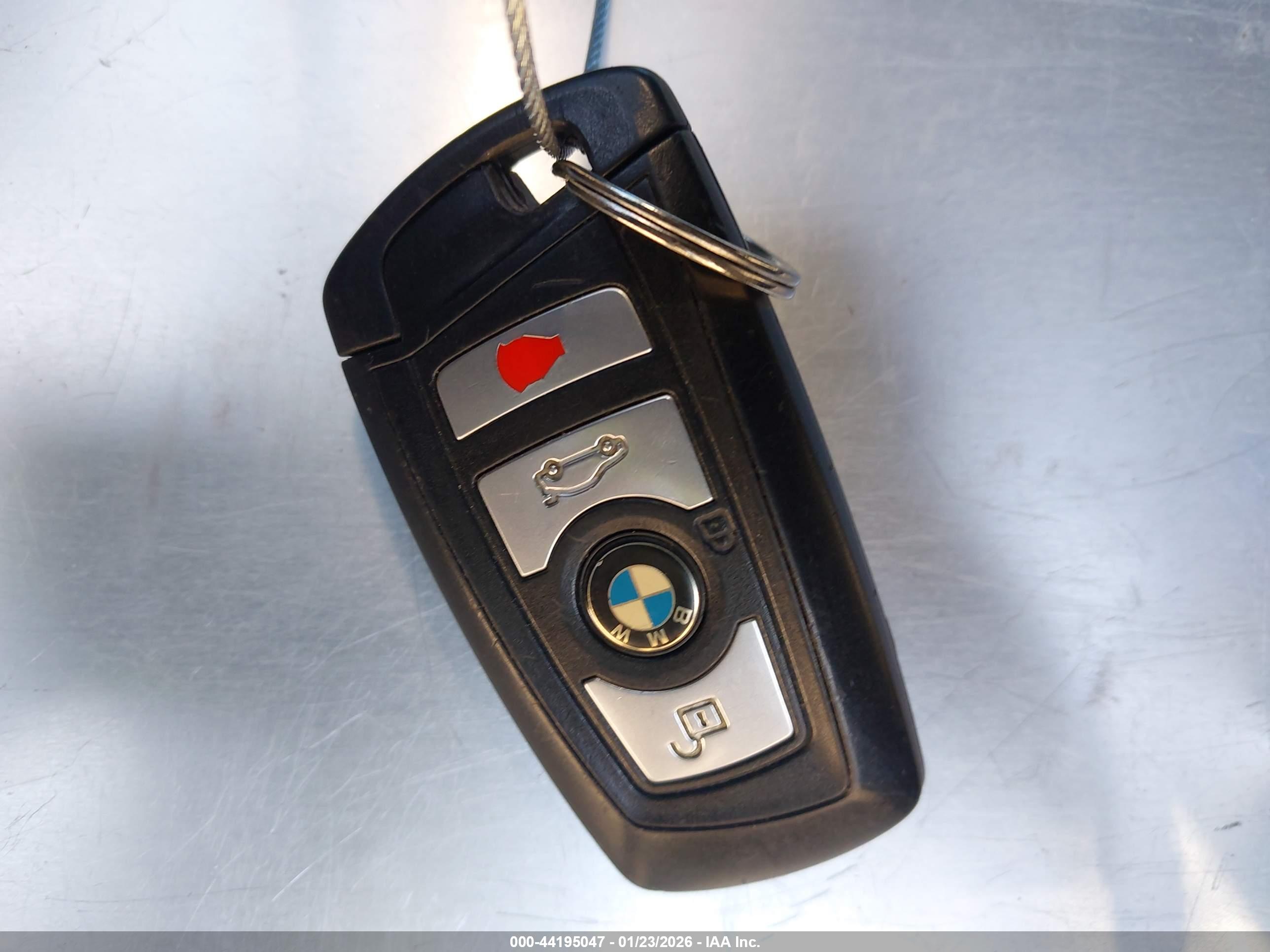 BMW 550I image 11