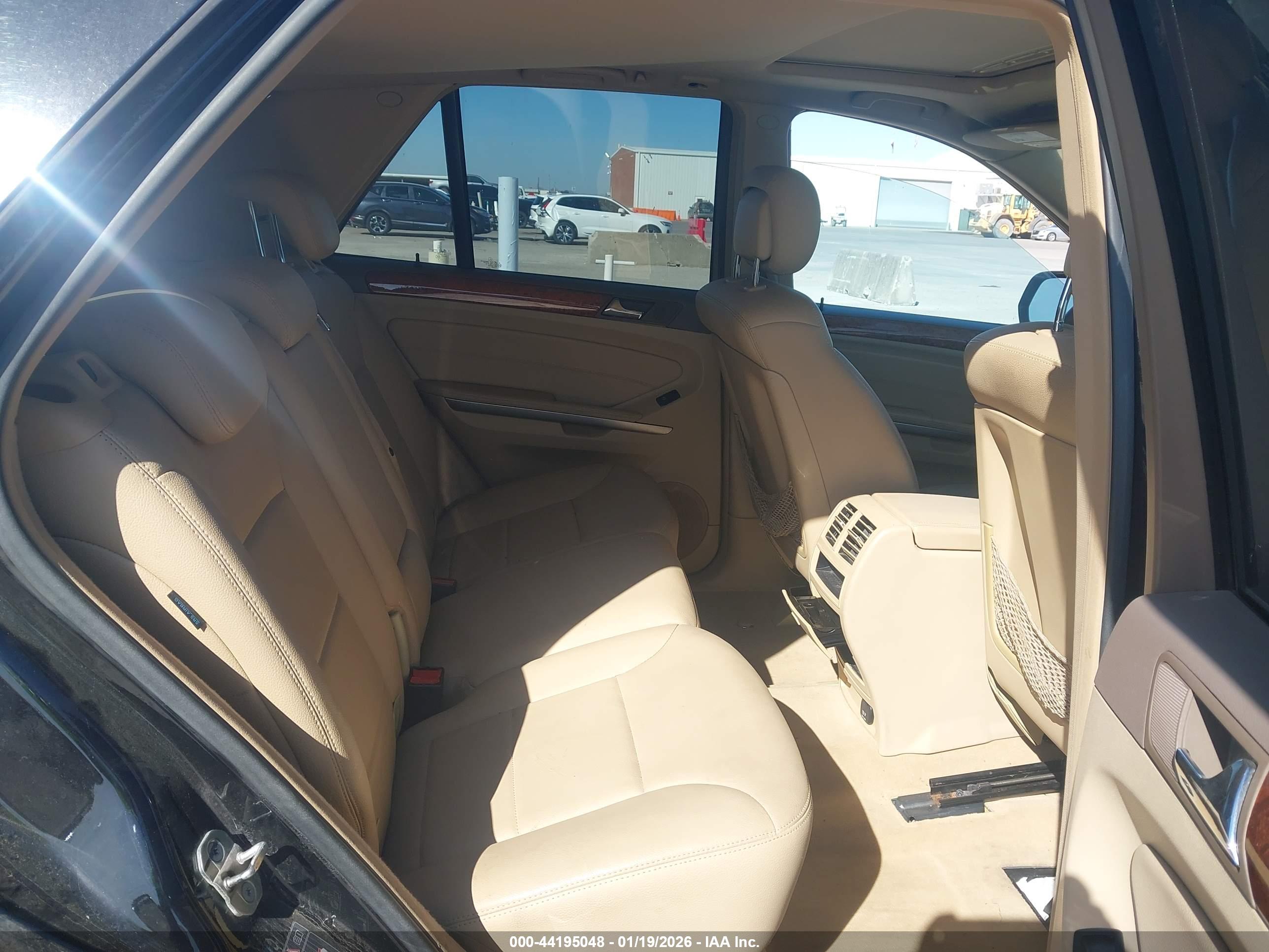 MERCEDES-BENZ ML image 8