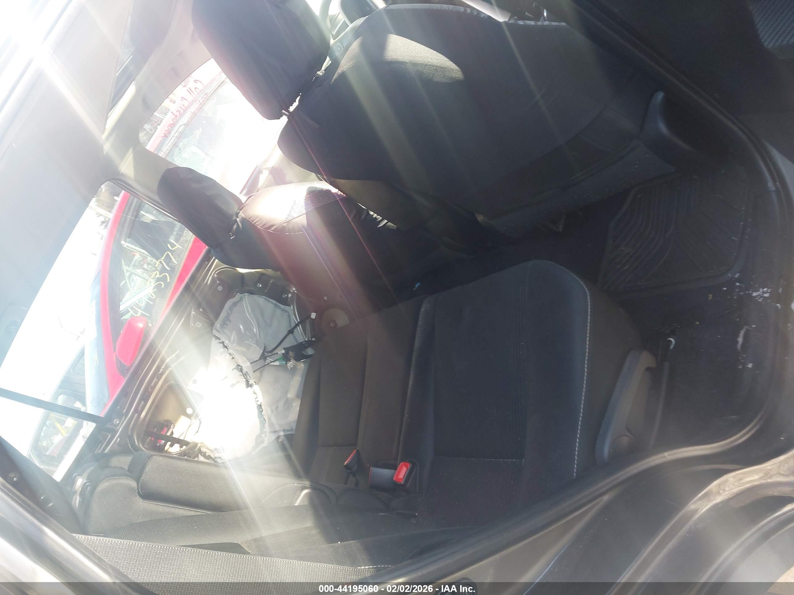 TOYOTA RAV4 image 8