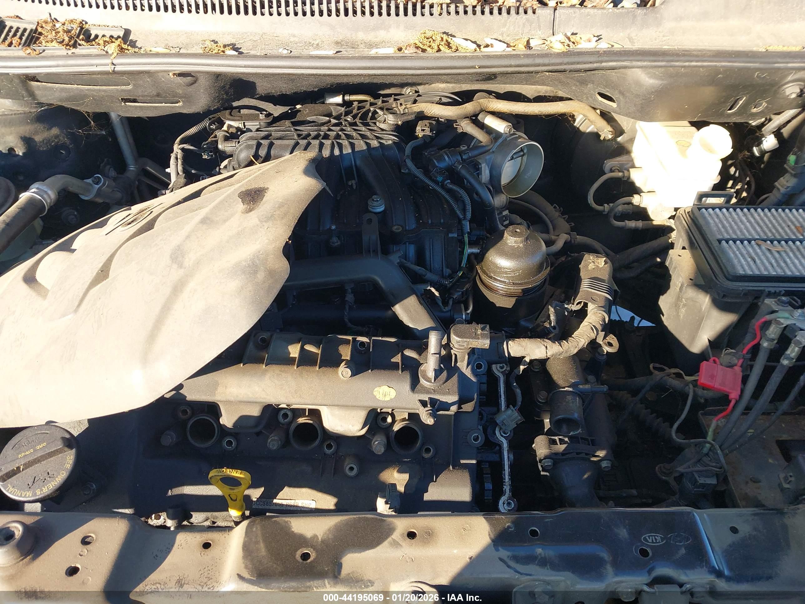 KIA SEDONA image 10