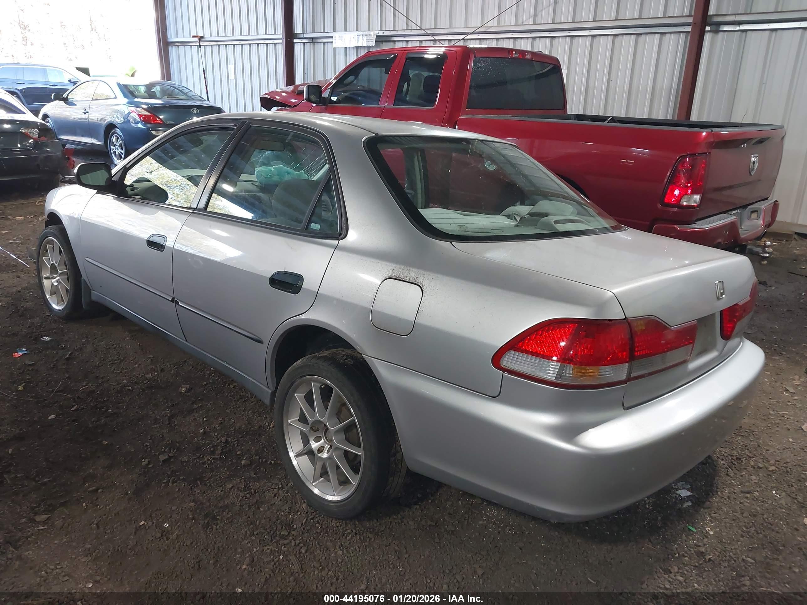 HONDA ACCORD image 3