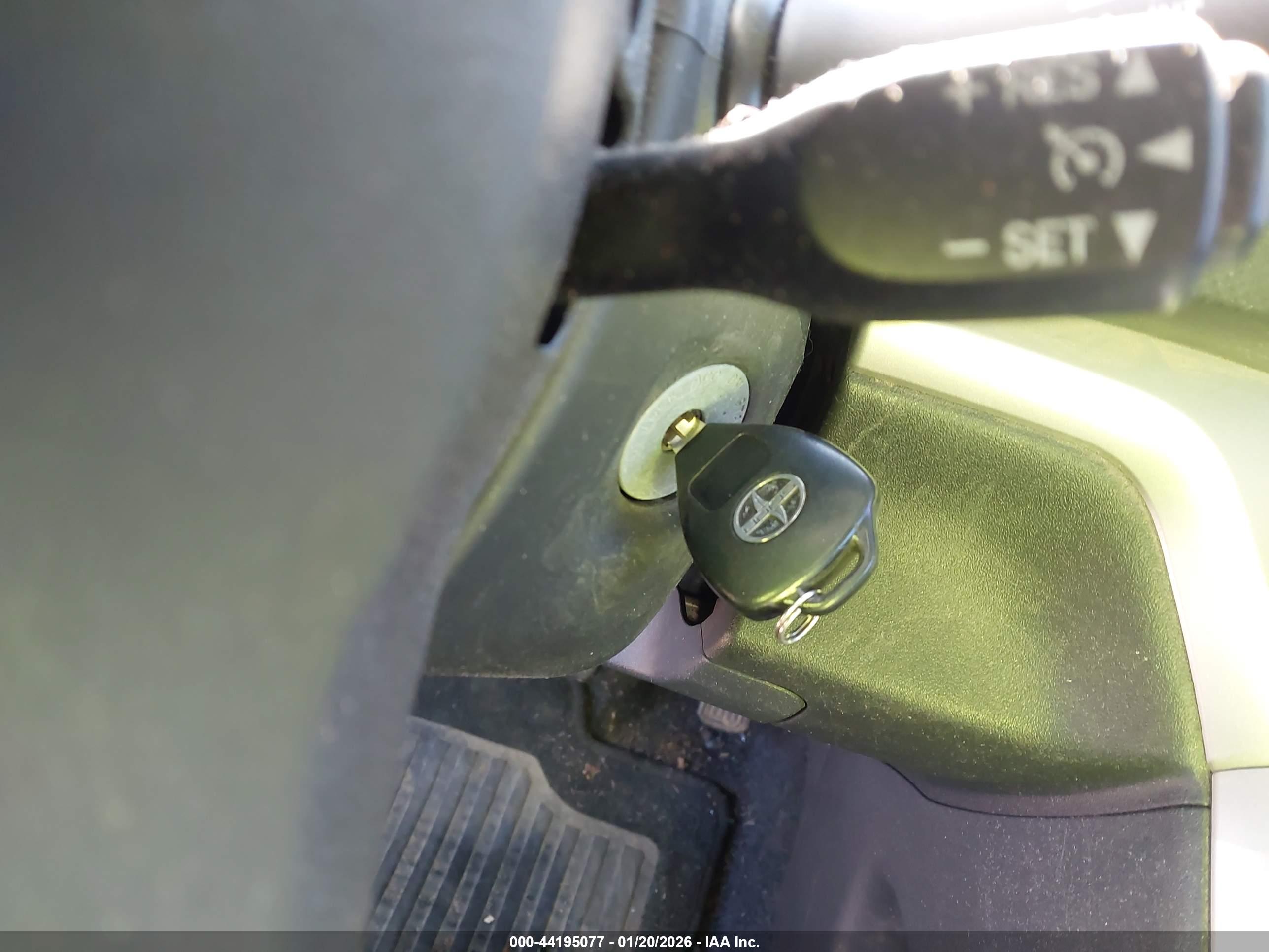 SCION XB image 11