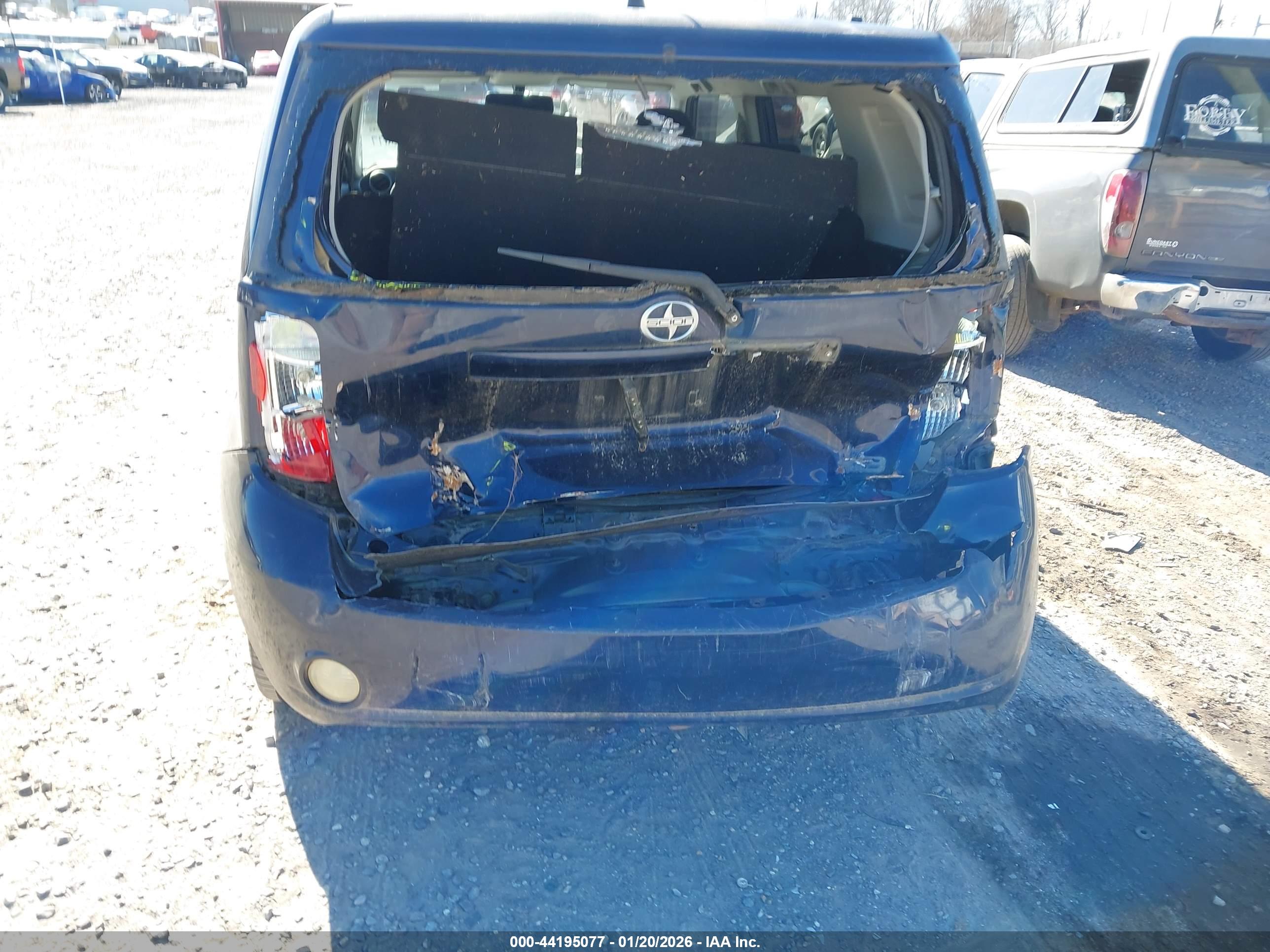 SCION XB image 6