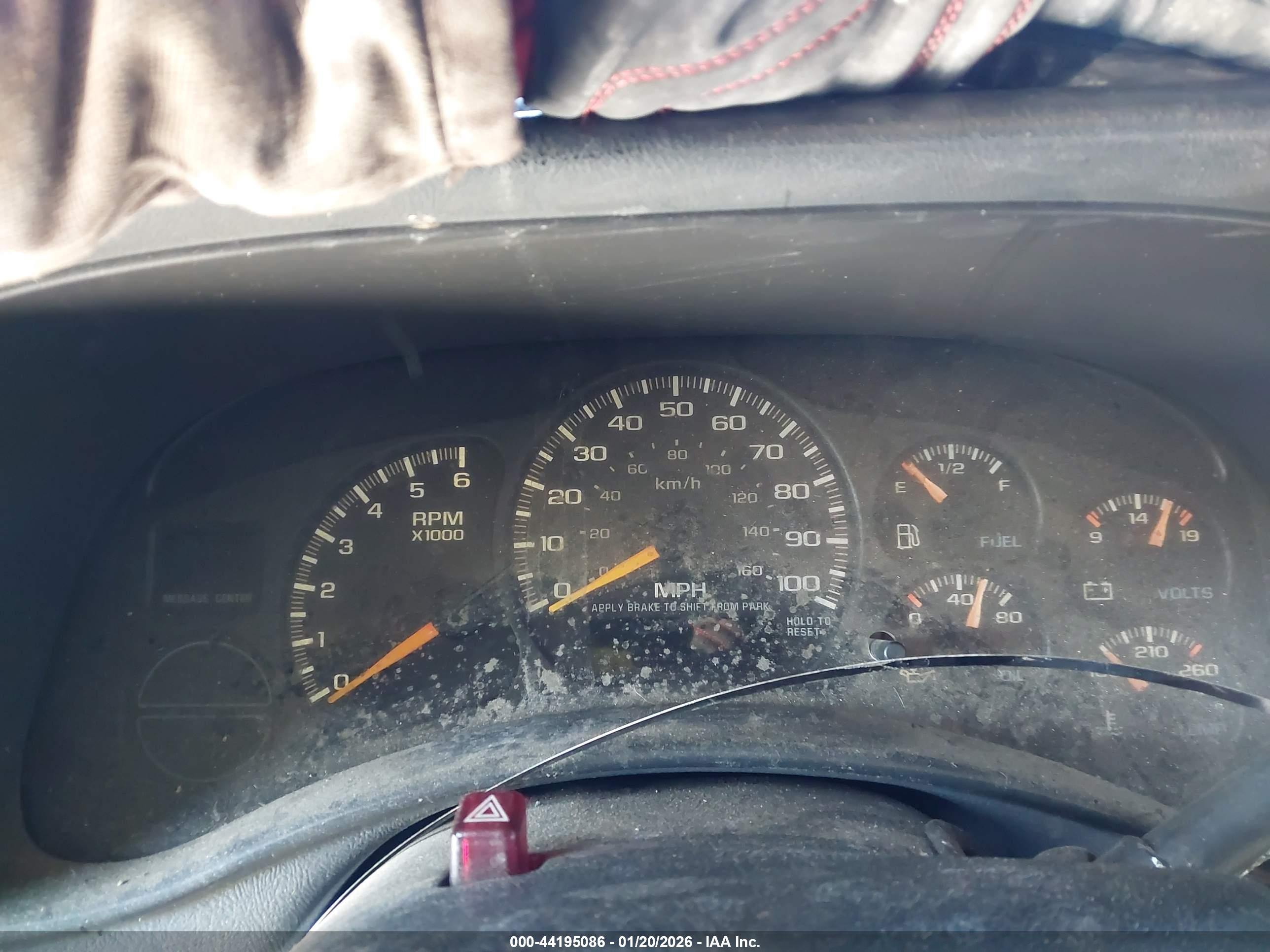 CHEVROLET SILVERADO image 7