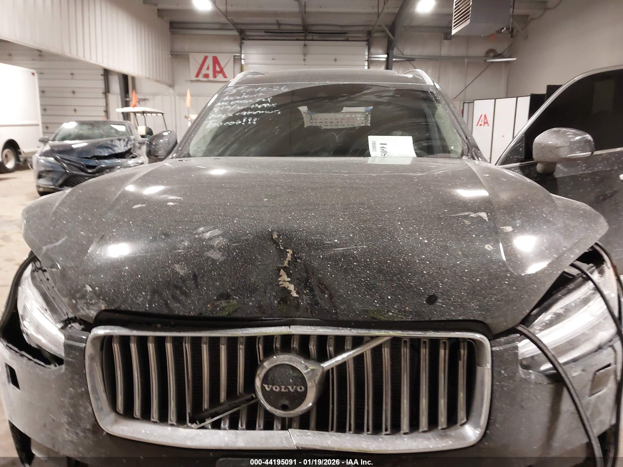 VOLVO XC90 image 10