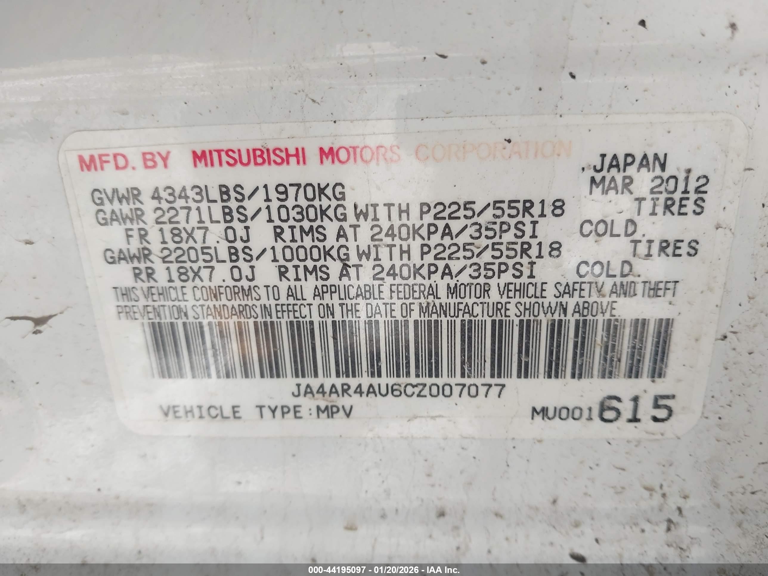 MITSUBISHI OUTLANDER image 9