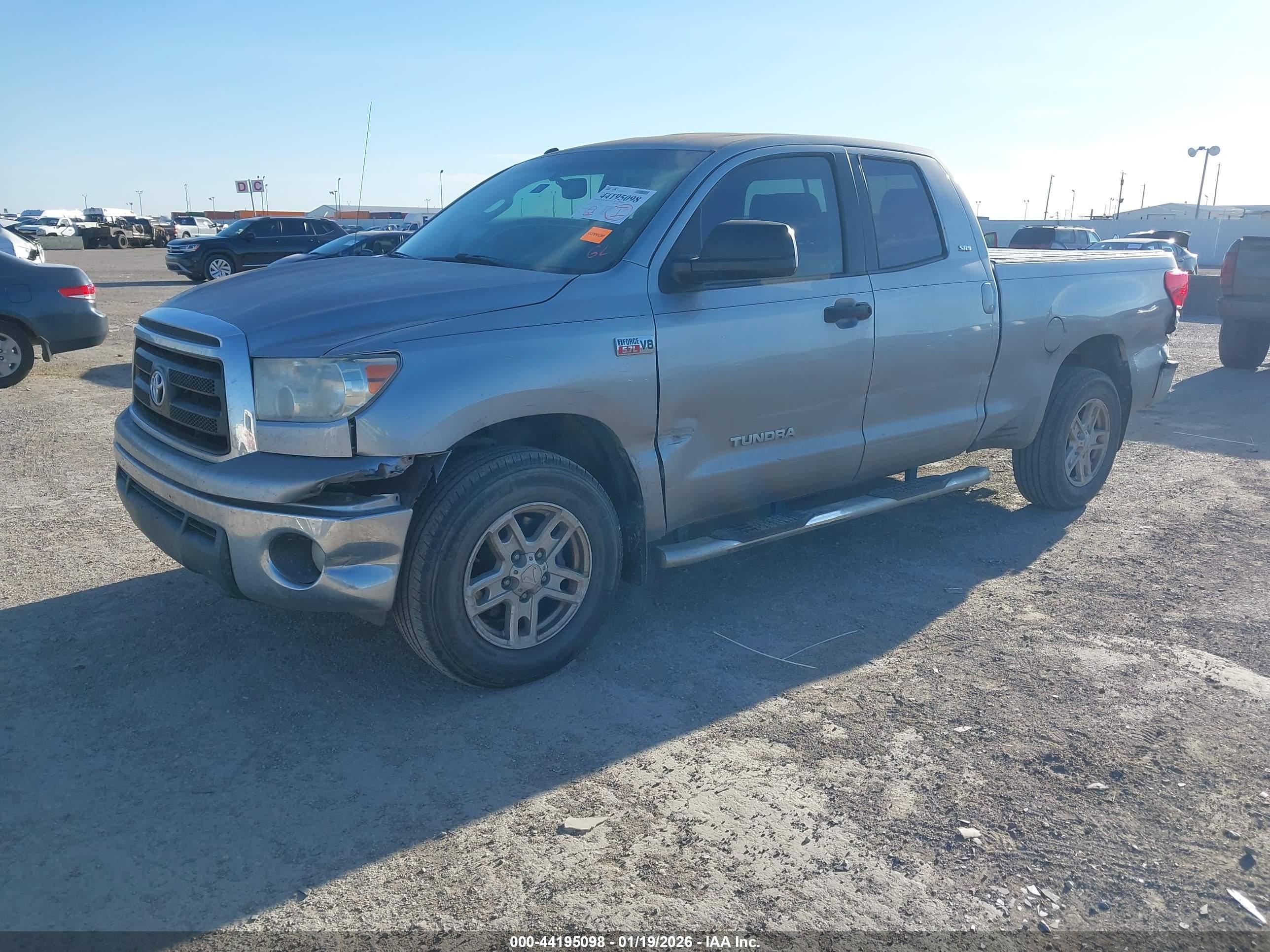 TOYOTA TUNDRA image 2