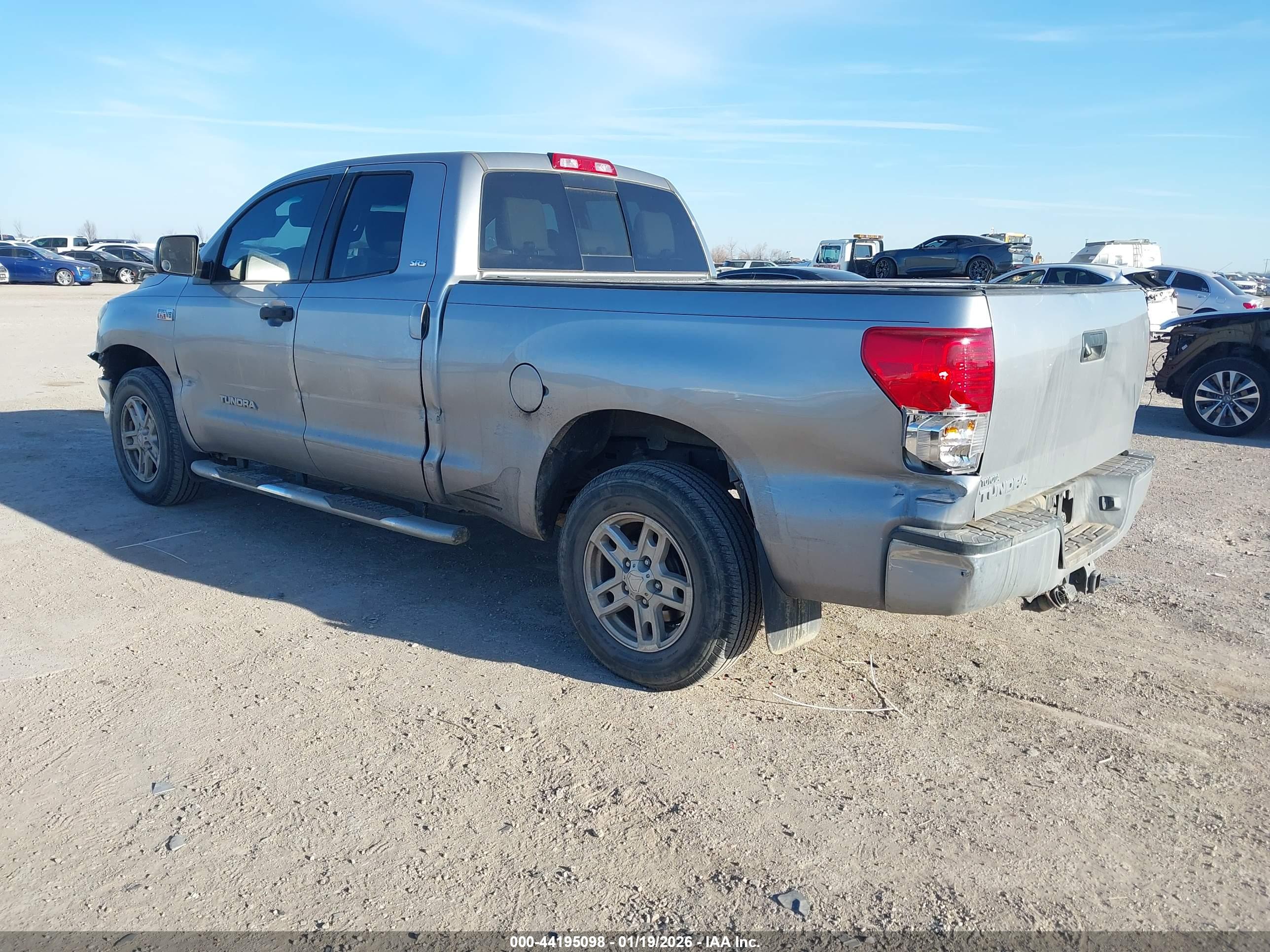 TOYOTA TUNDRA image 3