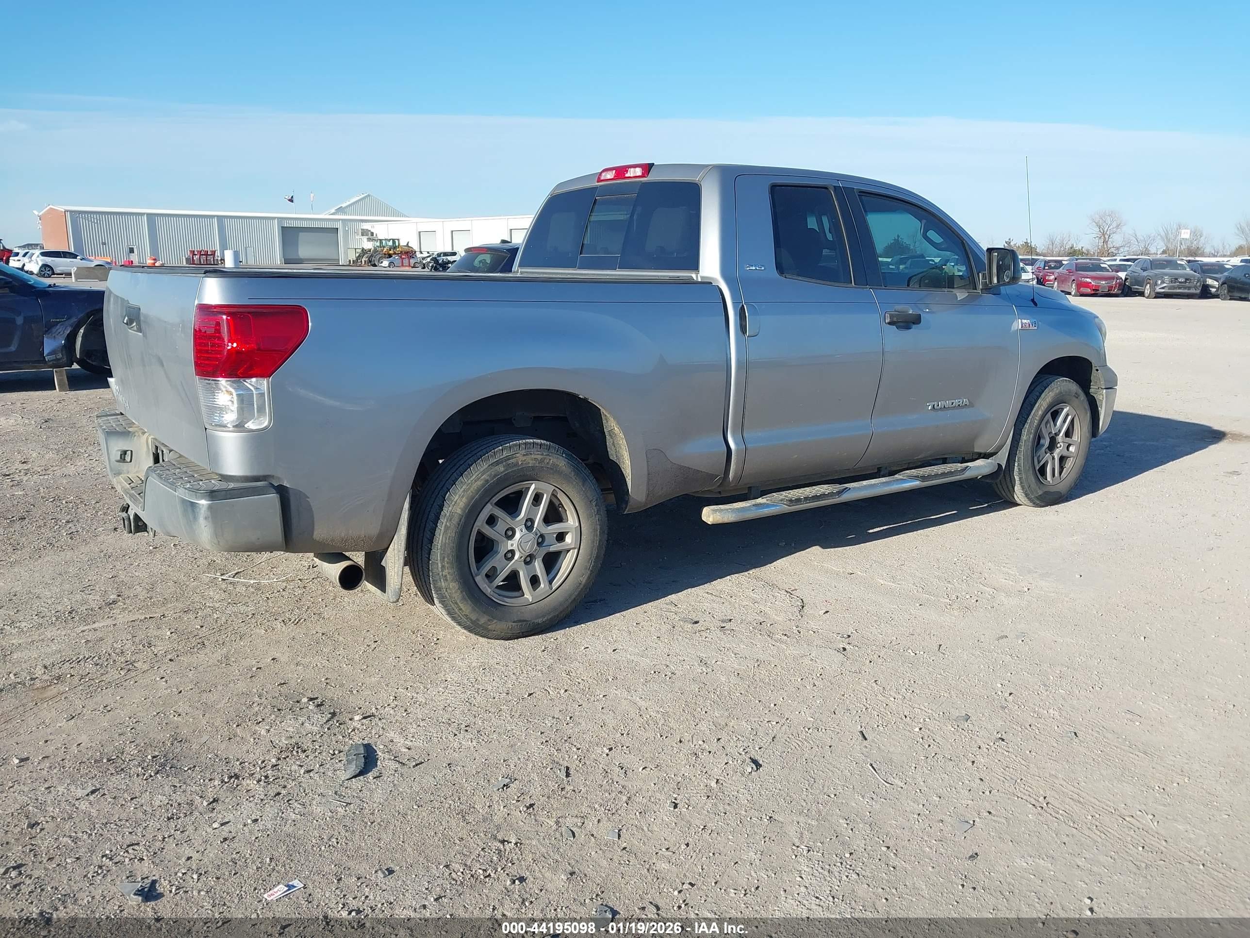 TOYOTA TUNDRA image 4