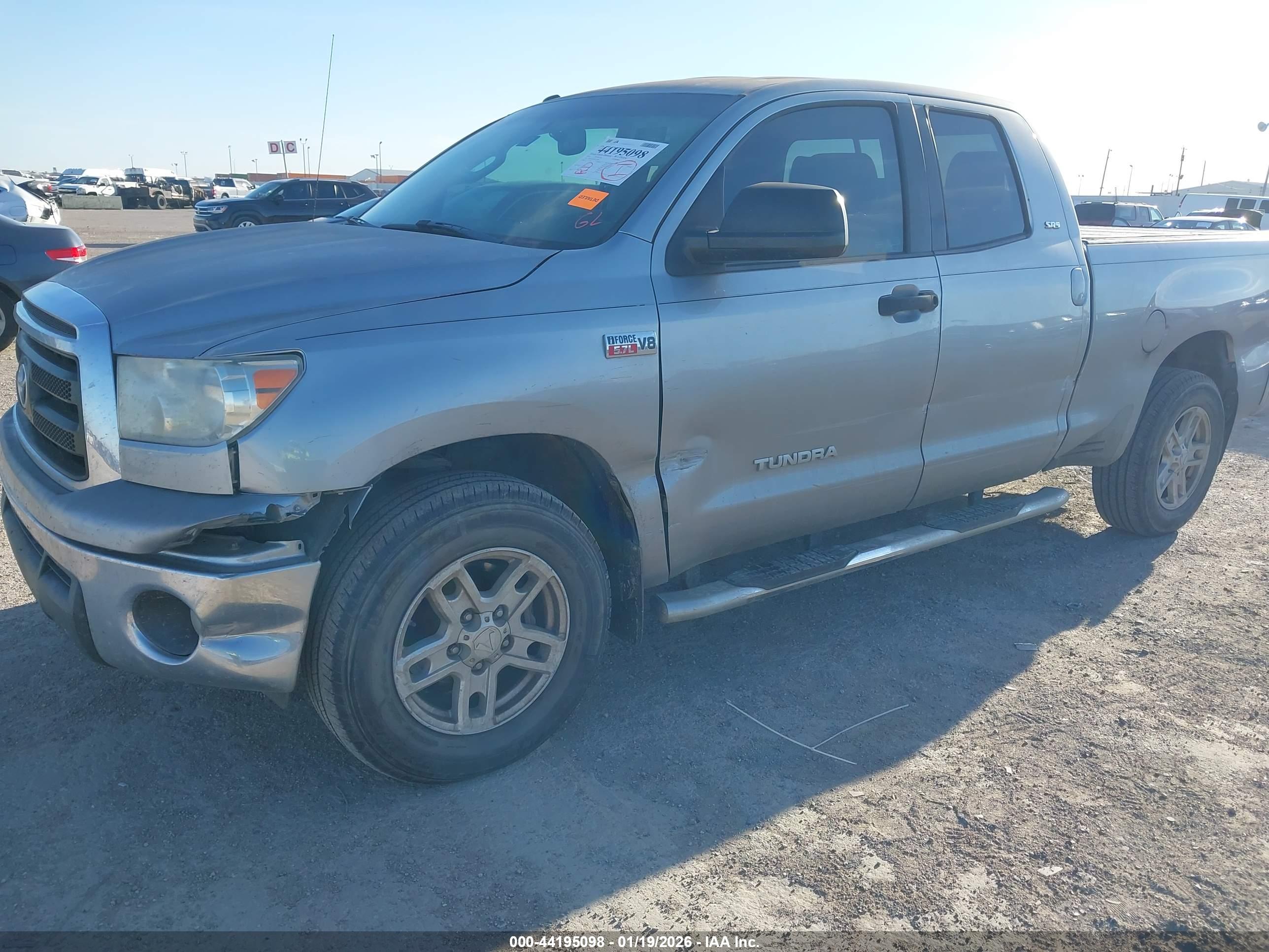 TOYOTA TUNDRA image 6