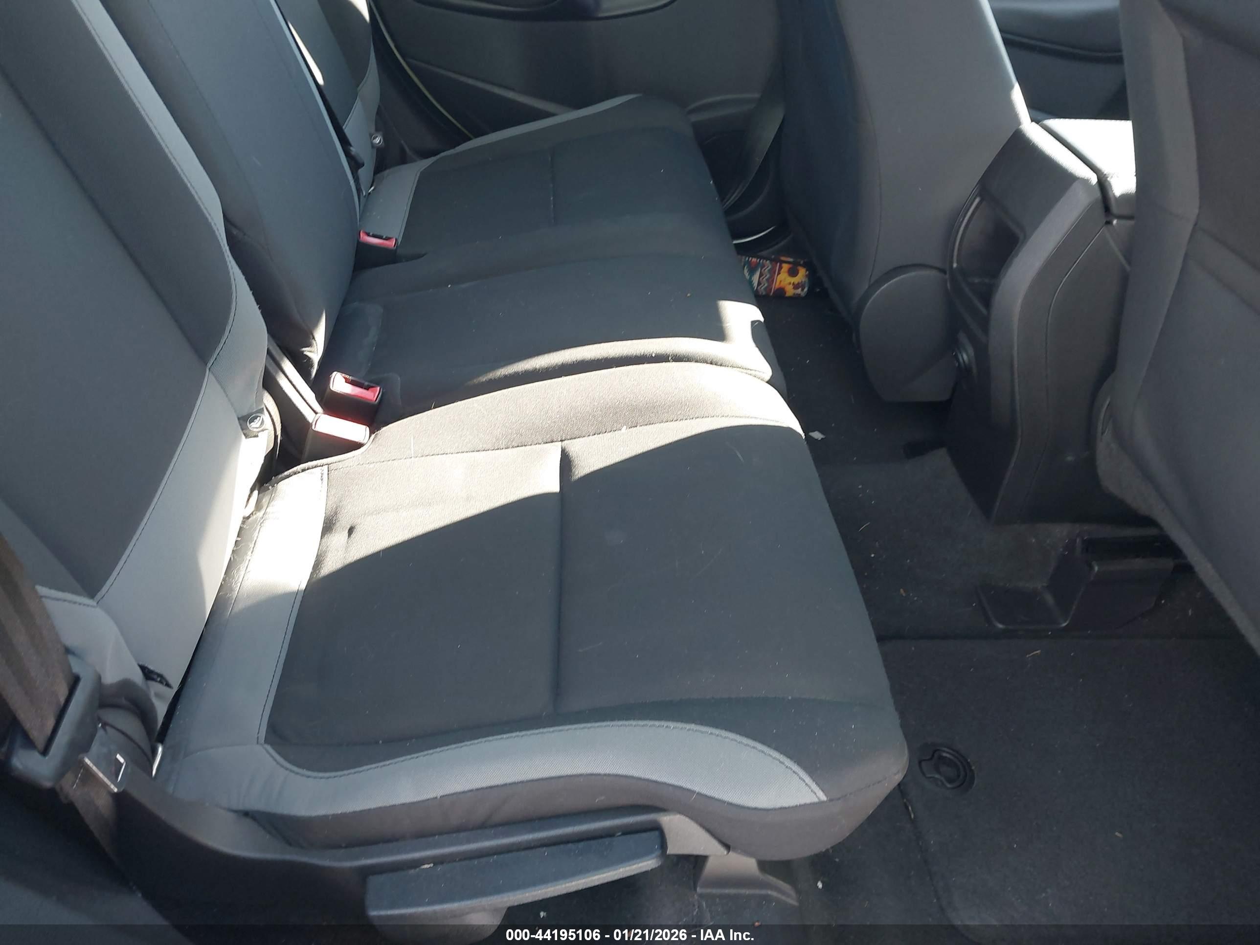 FORD ESCAPE image 8