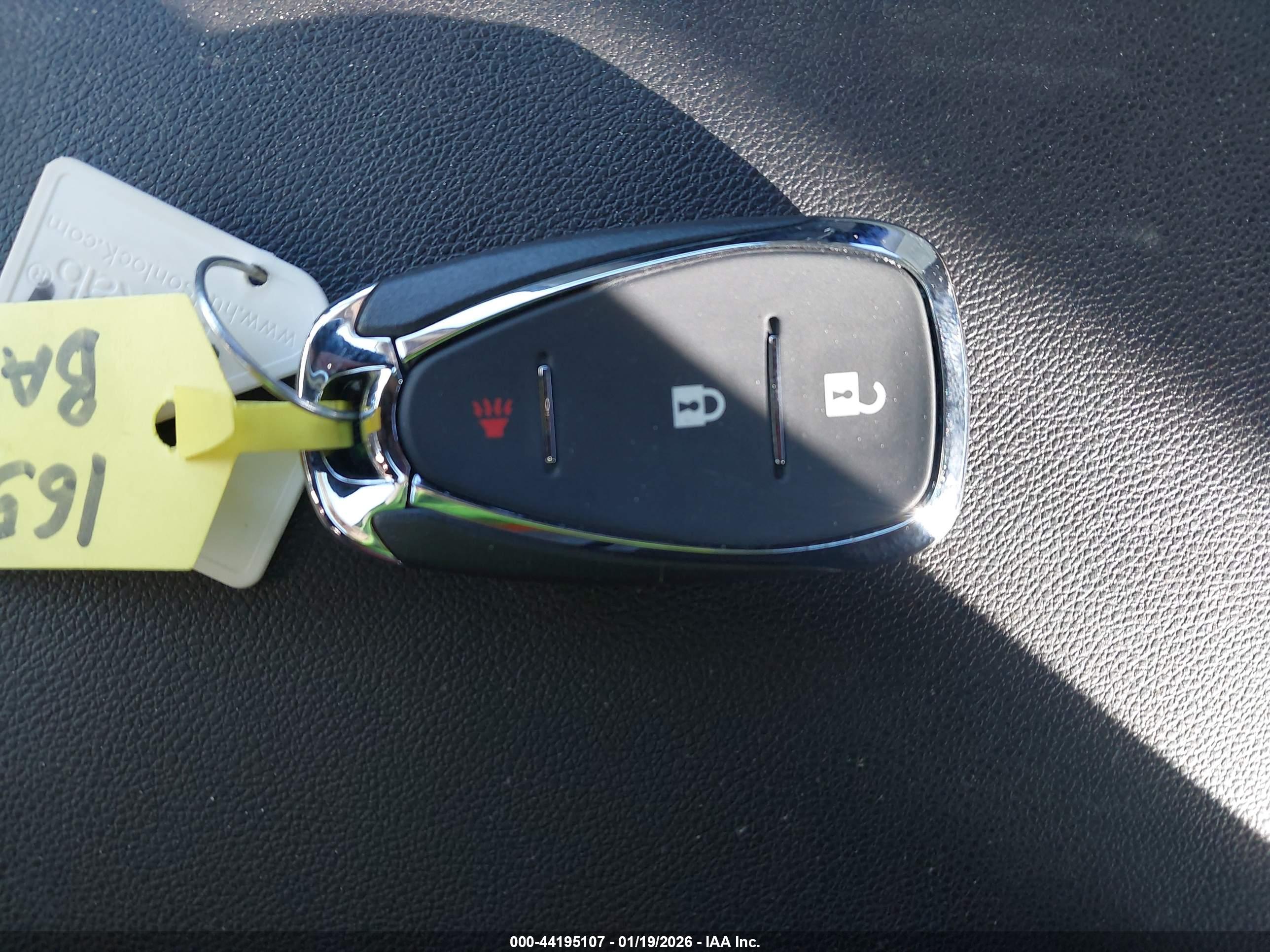 CHEVROLET EQUINOX image 11