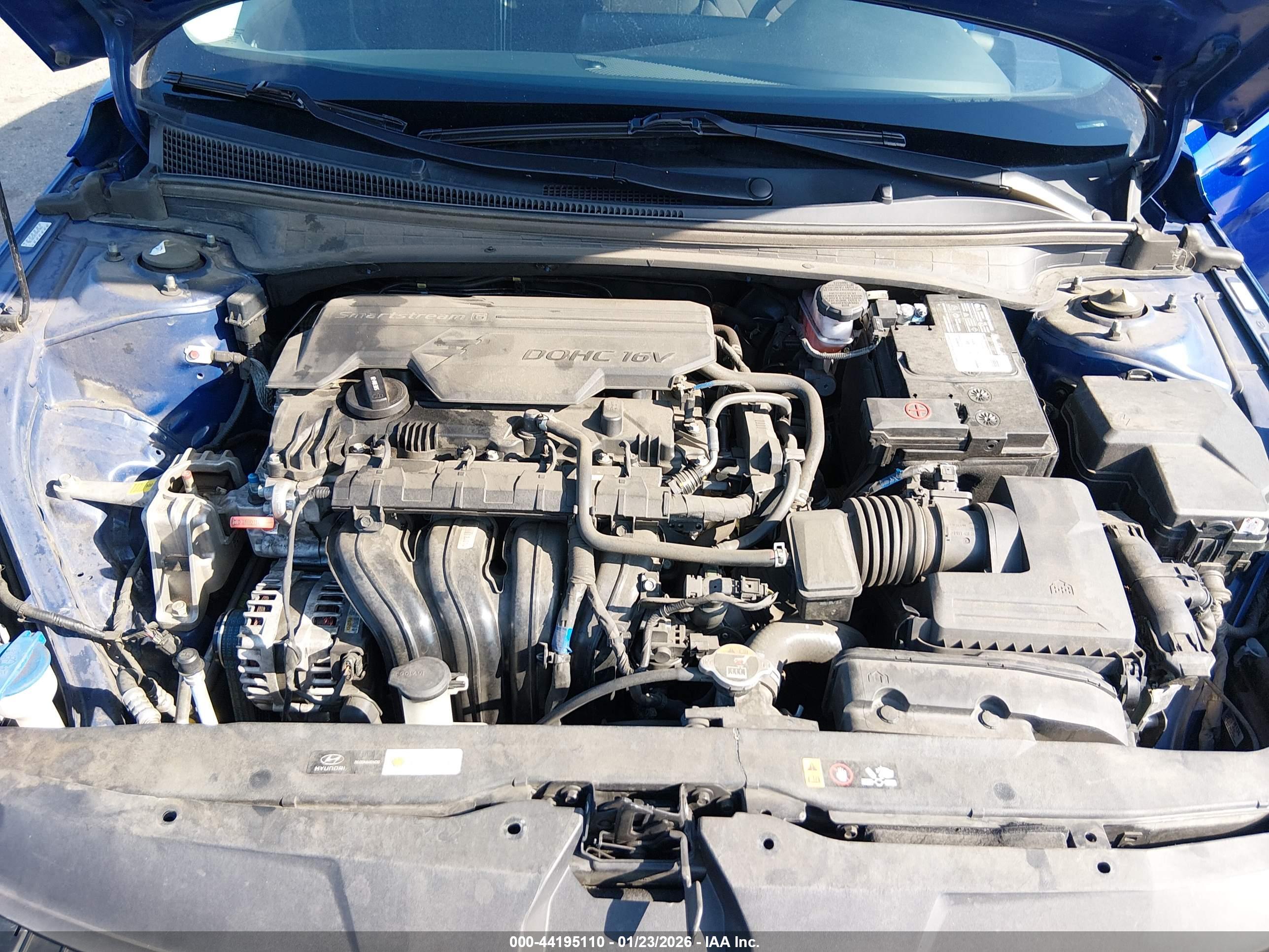HYUNDAI ELANTRA image 10