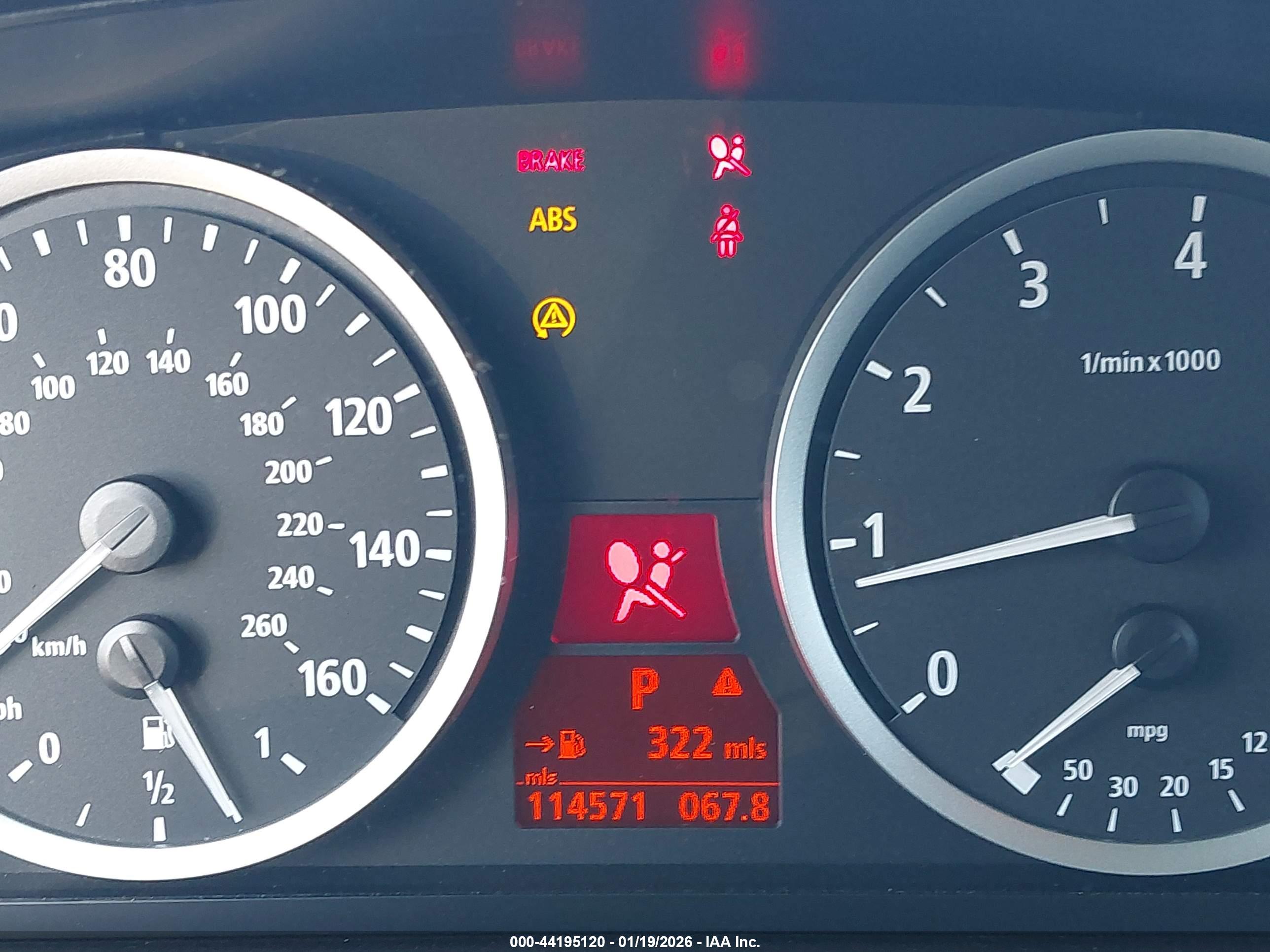 BMW 525I image 7