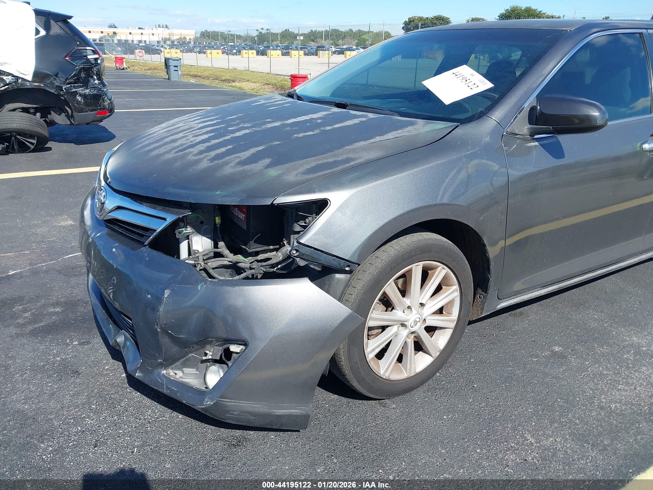 TOYOTA CAMRY image 6