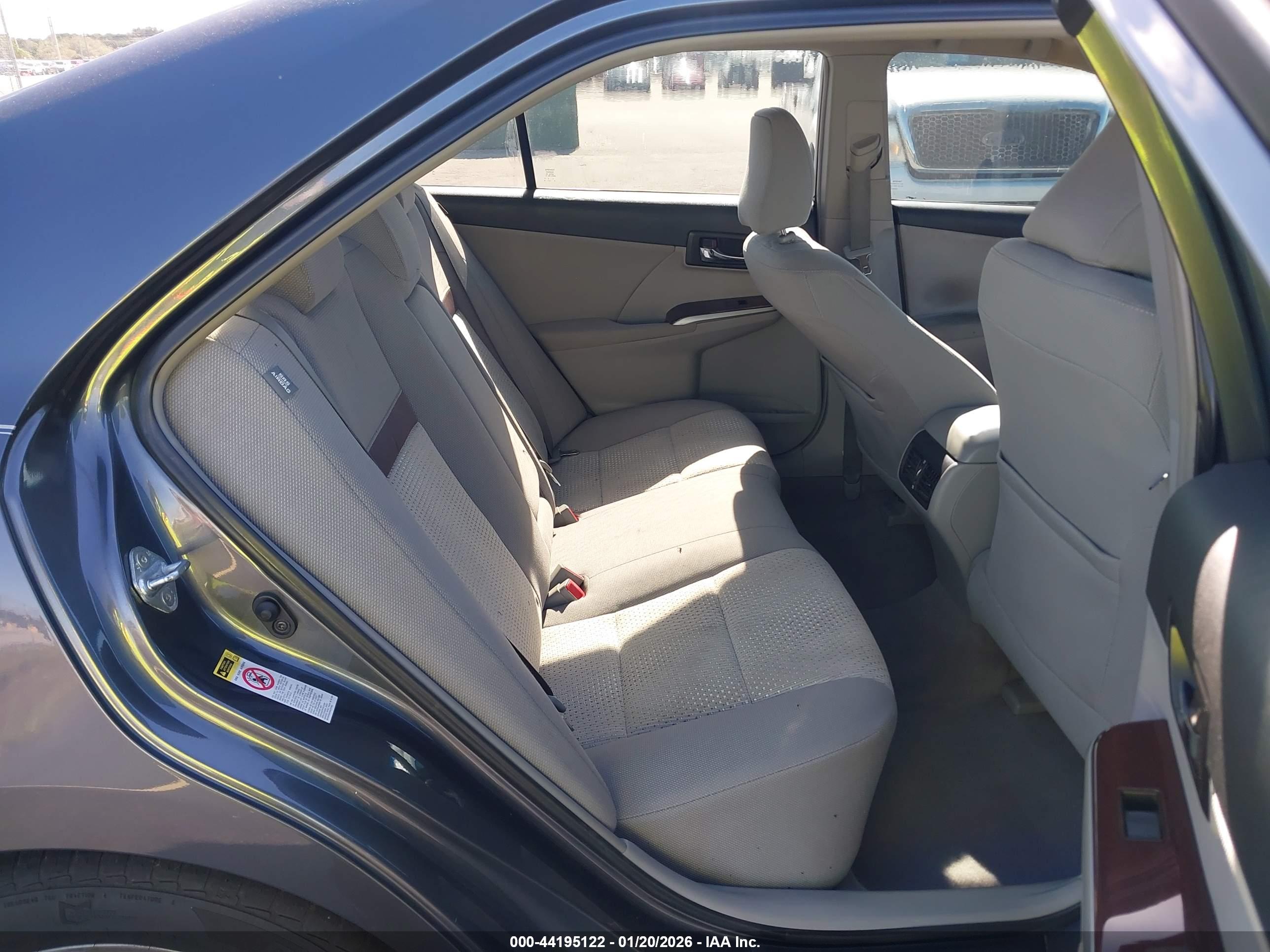 TOYOTA CAMRY image 8