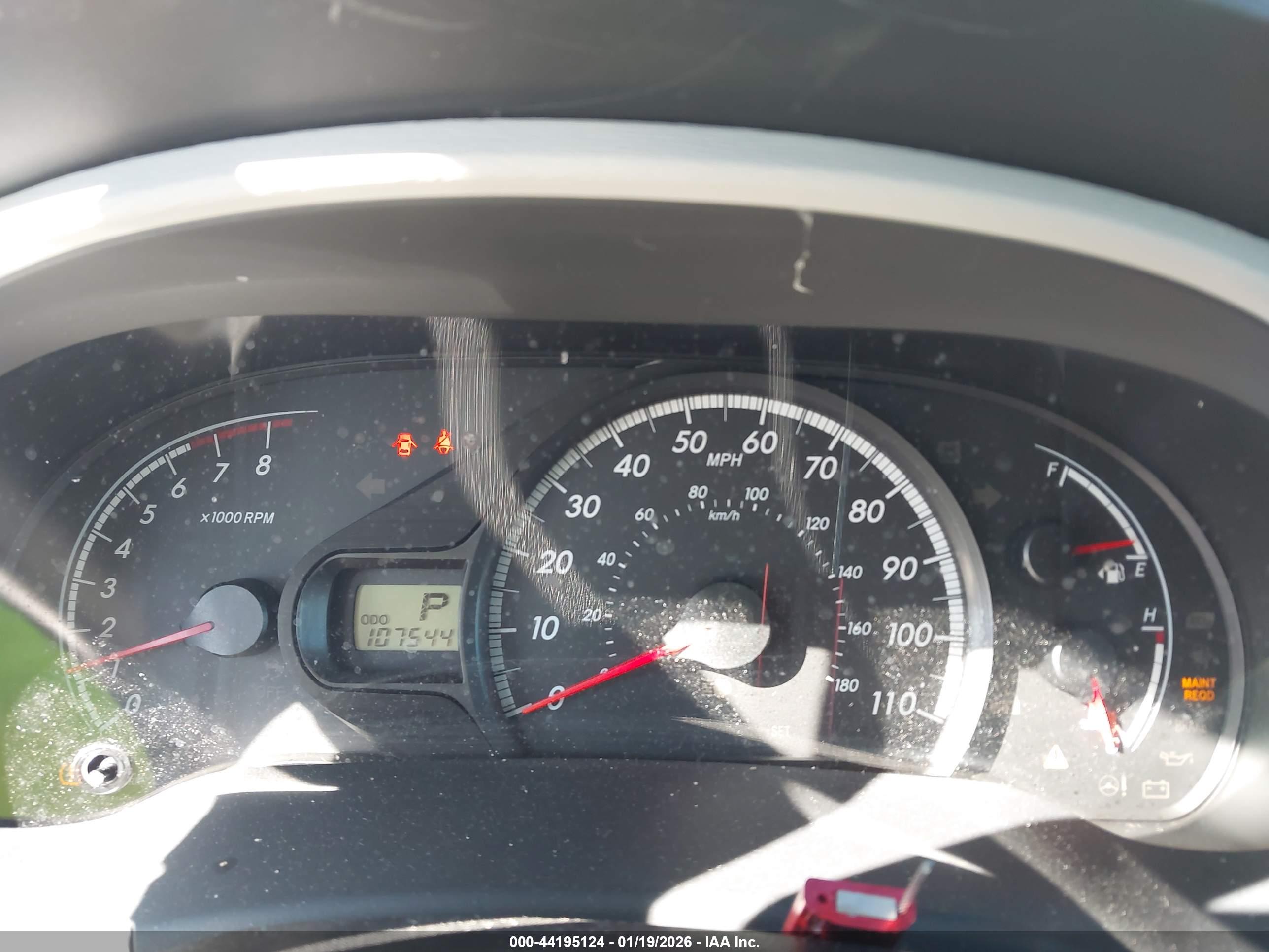 TOYOTA SIENNA image 7